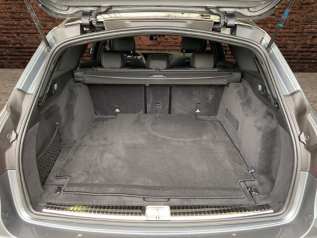MERCEDES-BENZ E 220 d Swiss Star AMG 4M, Occasion / Gebraucht, Automatik - 7