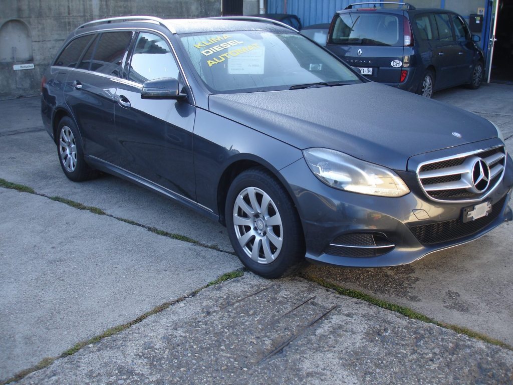 MERCEDES-BENZ E 220 CDI Avantgarde, Diesel, Occasion / Gebraucht, Automatik - 3