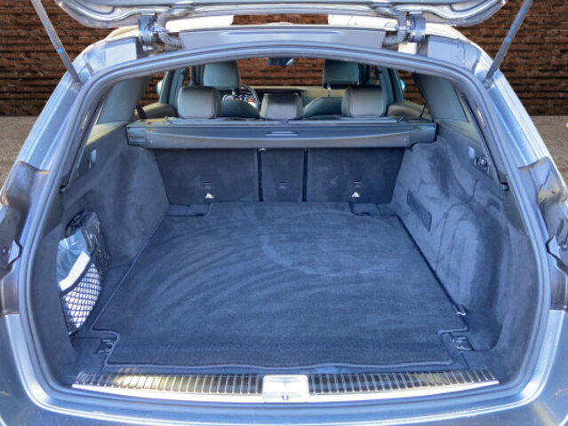 MERCEDES-BENZ E 220 d Swiss Star AMG 4M, Occasion, Automatik - 7