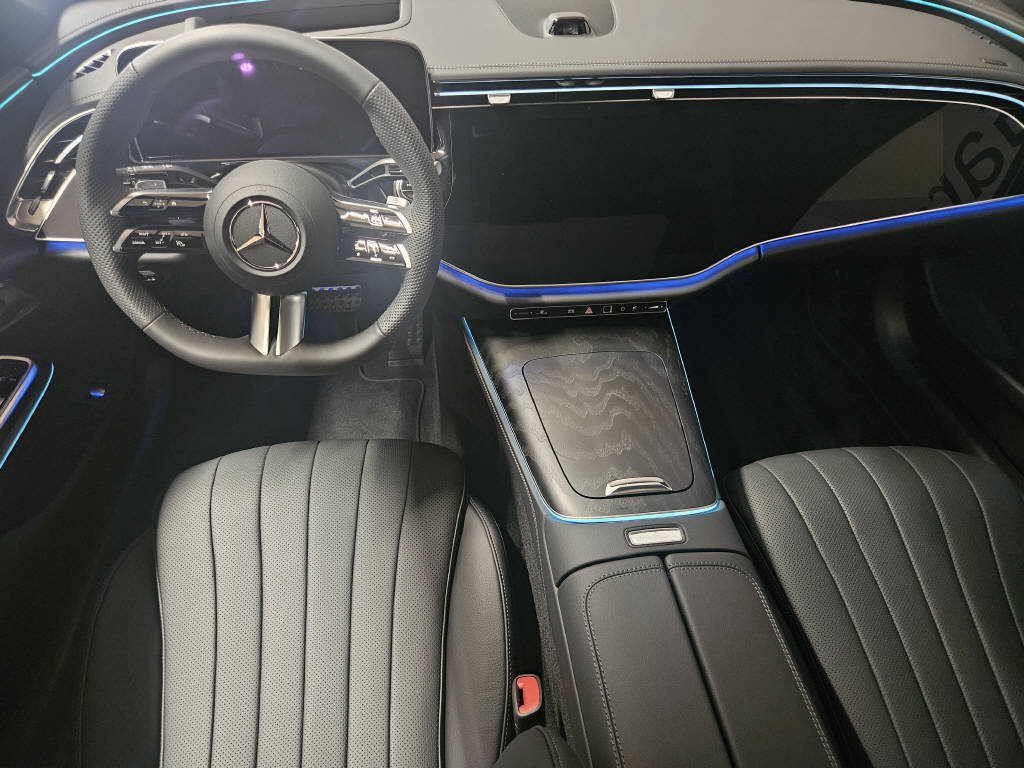 MERCEDES-BENZ E 220 d 4Matic AMG Line Limousine, Mild-Hybrid Diesel/Electric, New car, Automatic - 6