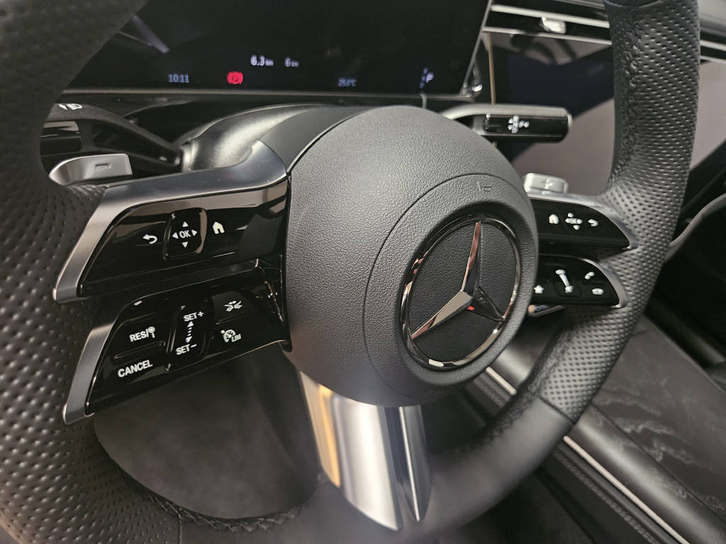 MERCEDES-BENZ E 220 d 4Matic AMG Line Limousine, Mild-Hybrid Diesel/Electric, New car, Automatic - 7