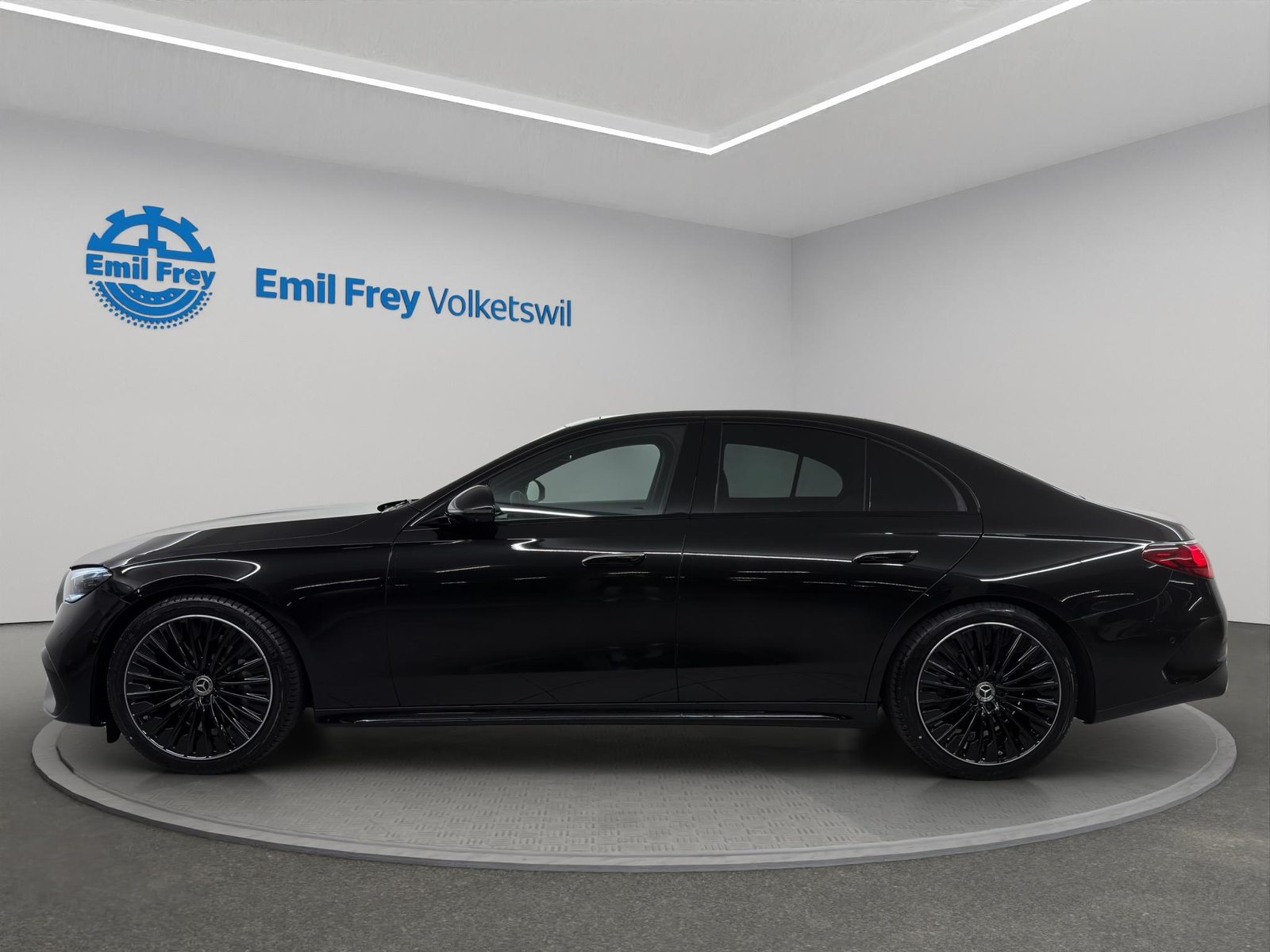 MERCEDES-BENZ E 220 d AMG Line 4matic, Mild-Hybrid Diesel/Elektro, Neuwagen, Automatik - 2