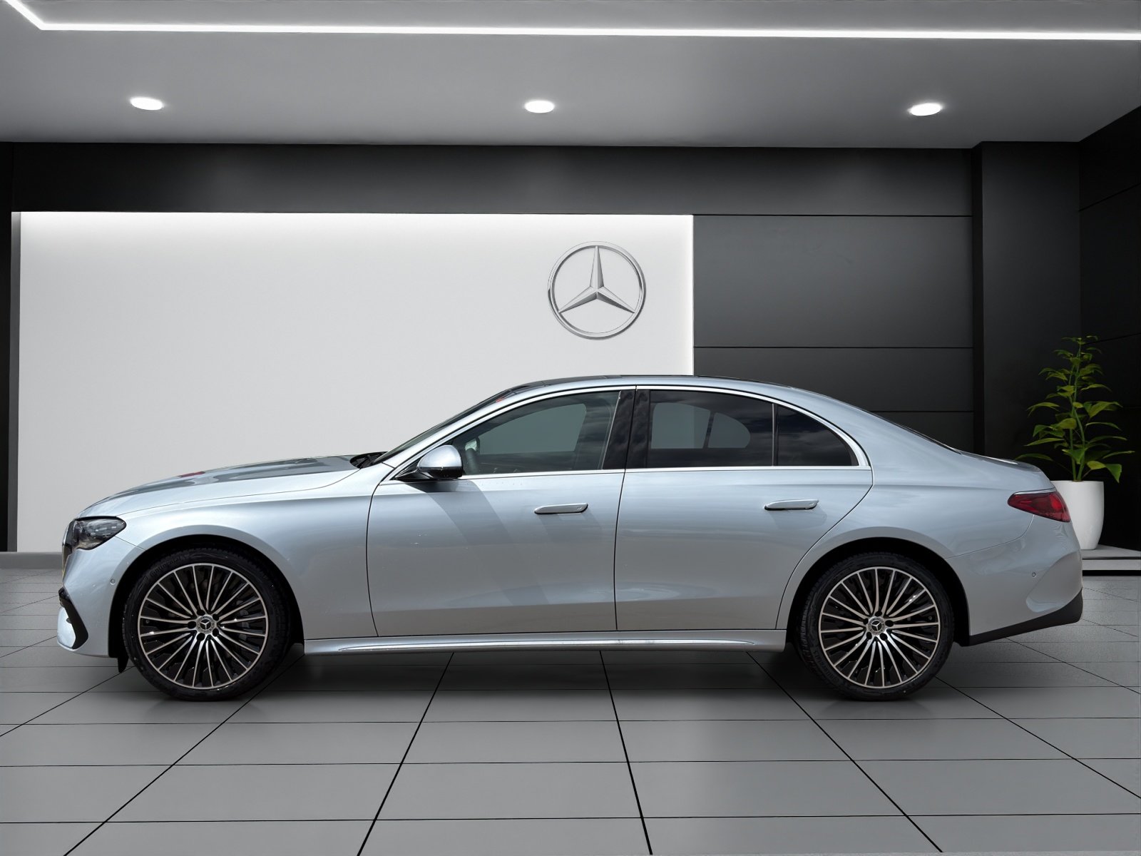 MERCEDES-BENZ E 220 d 4Matic 9G-Tronic, Hybride Leggero Diesel/Elettrica, Auto nuove, Automatico - 3