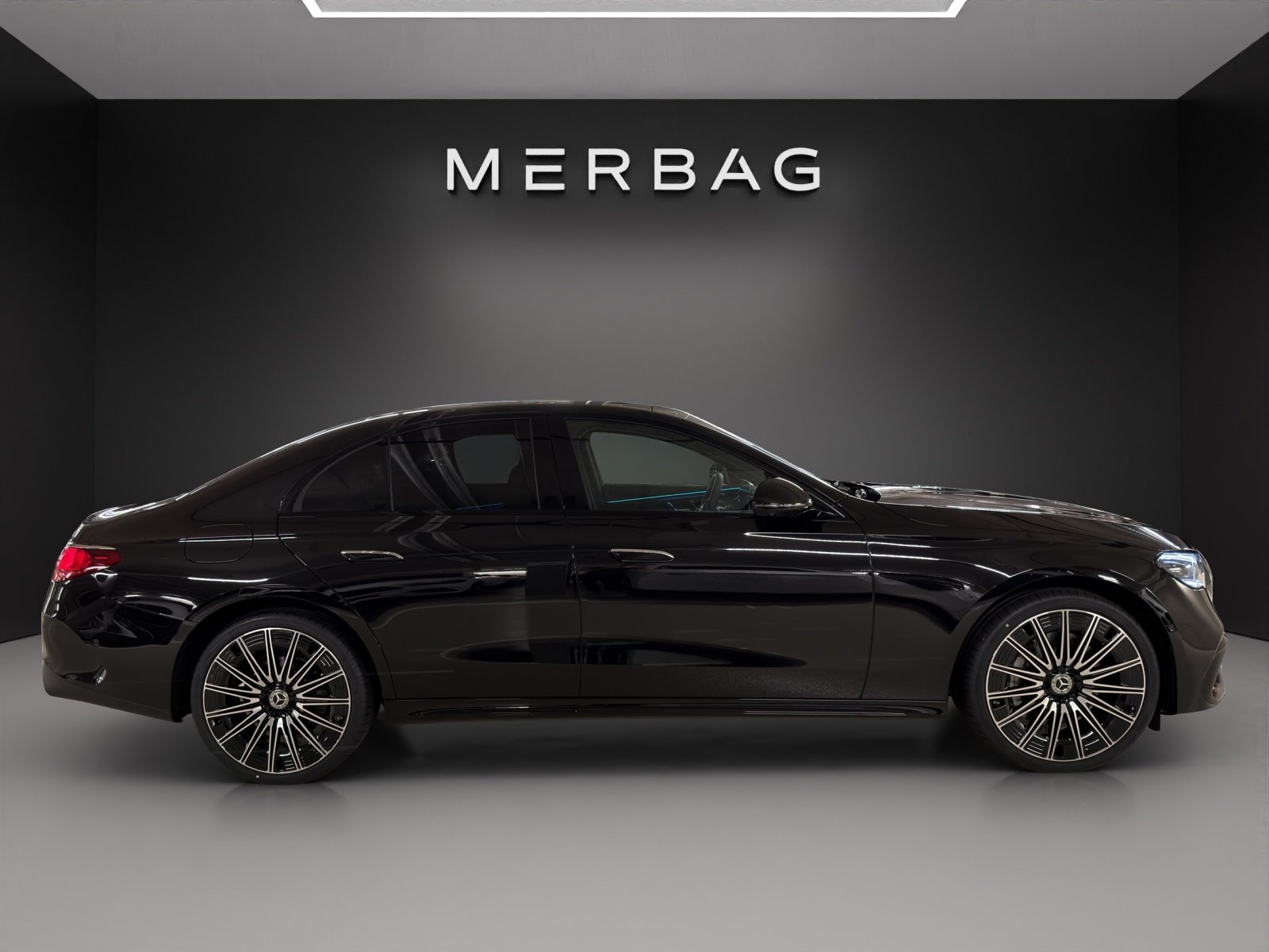 MERCEDES-BENZ E 220 d 4Matic 9G-Tronic, Mild-Hybrid Diesel/Electric, New car, Automatic - 2