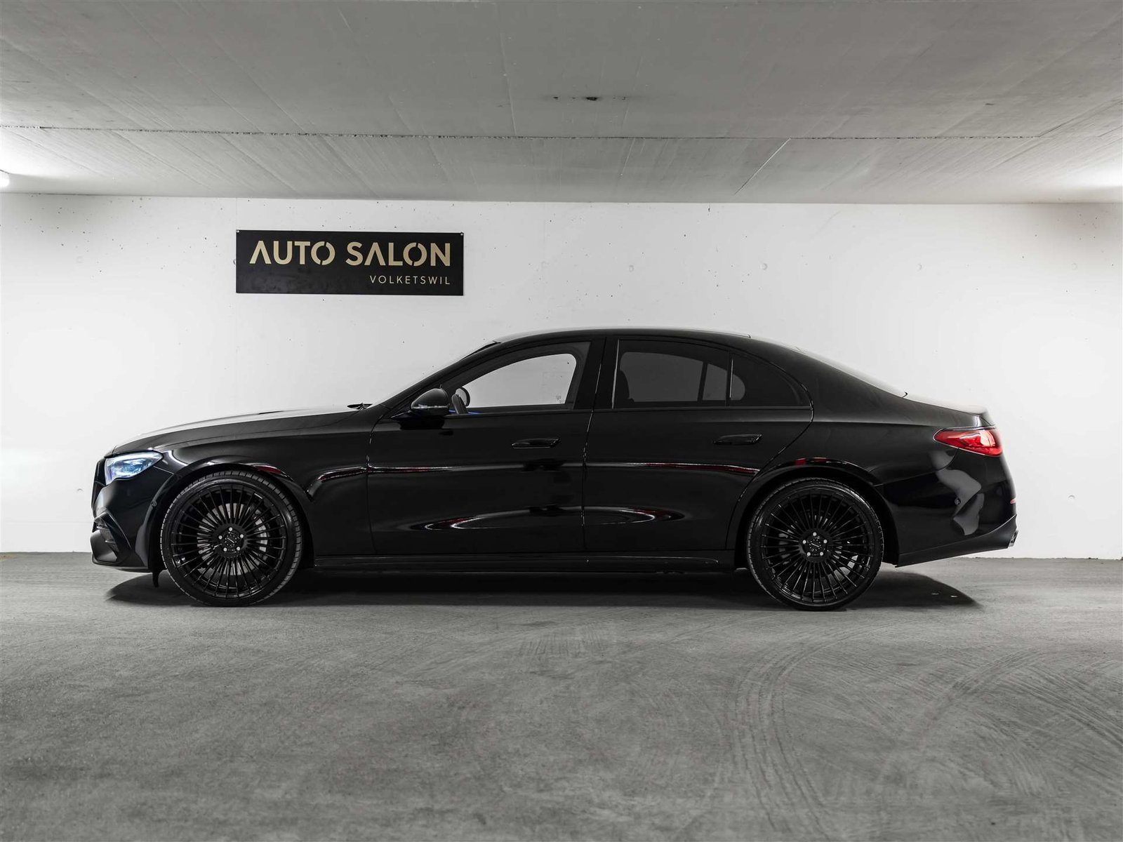MERCEDES-BENZ E 220 d AMG Line 9G-Tronic *Superscreen*Werksgarantie*21" Fe, Diesel, Occasion / Gebraucht, Automat - 2