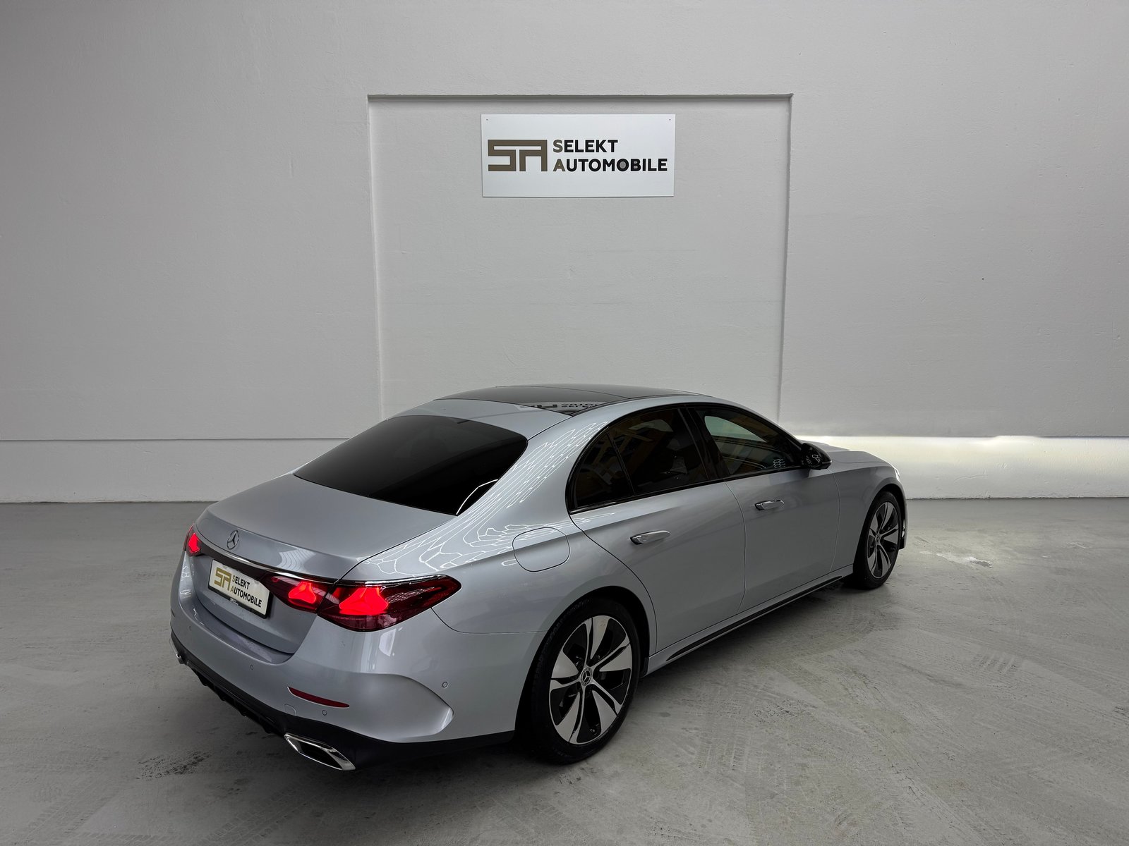 MERCEDES-BENZ E 220 d 4Matic 9G-Tronic, Hybride Léger Diesel/Électricité, Occasion / Utilisé, Automatique - 6