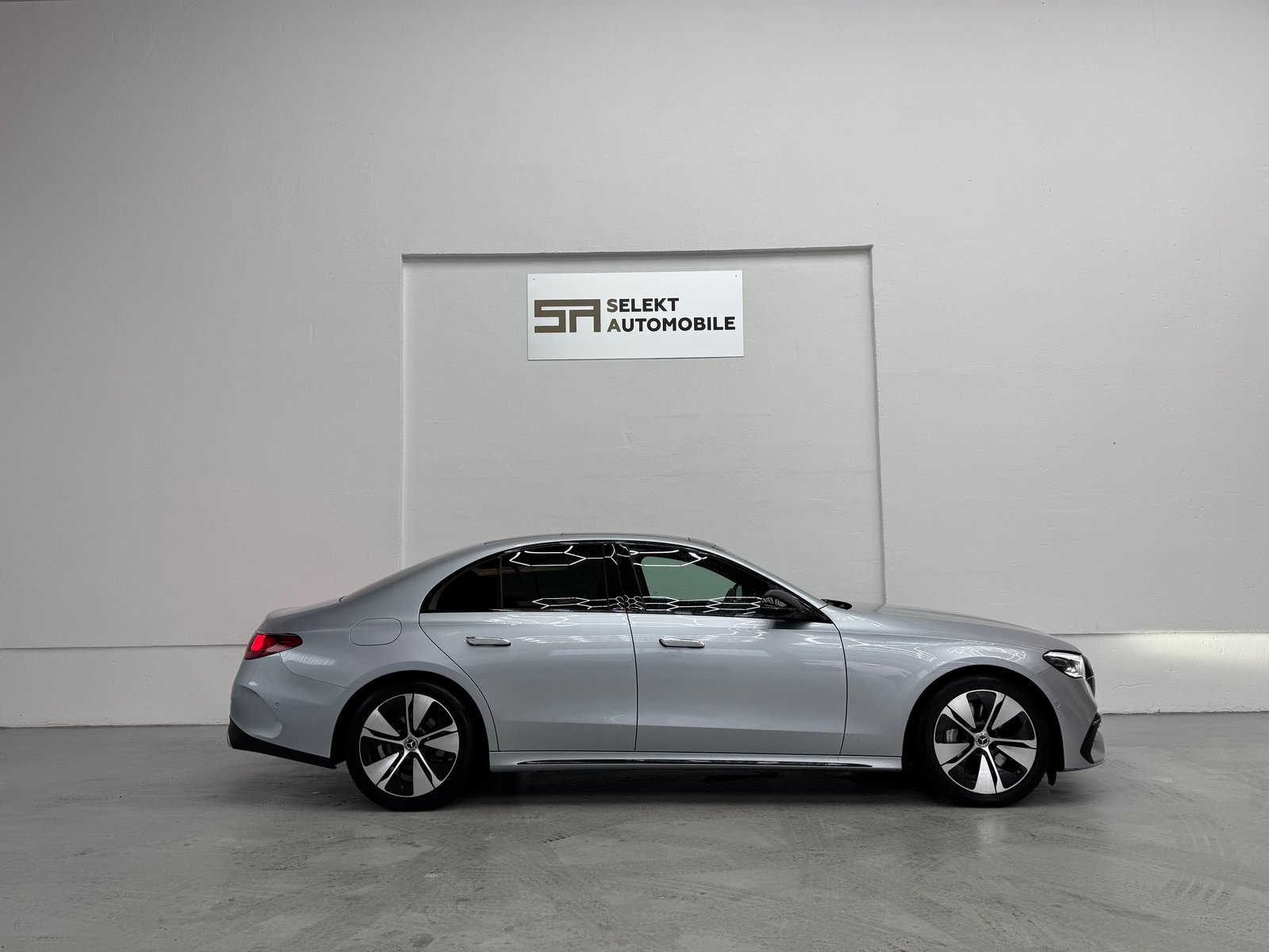 MERCEDES-BENZ E 220 d 4Matic 9G-Tronic, Hybride Léger Diesel/Électricité, Occasion / Utilisé, Automatique - 7
