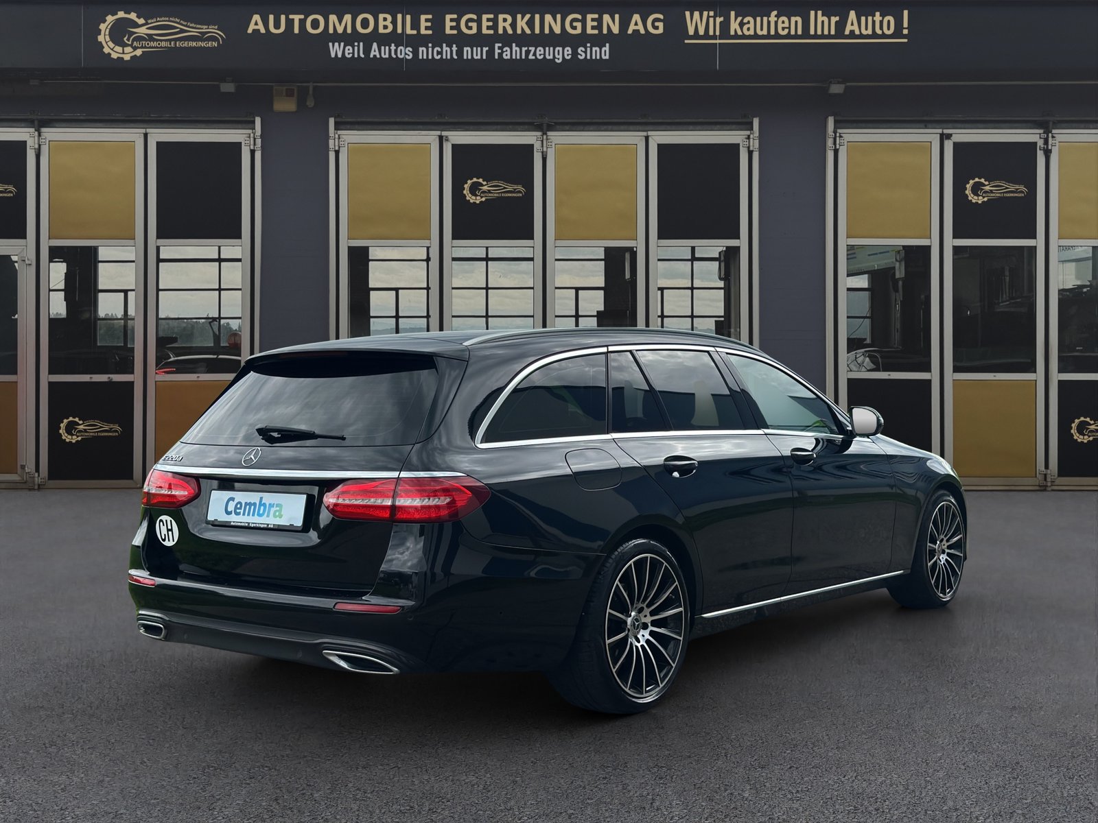 MERCEDES-BENZ E 220 d Avantgarde, Diesel, Second hand / Used, Automatic - 5