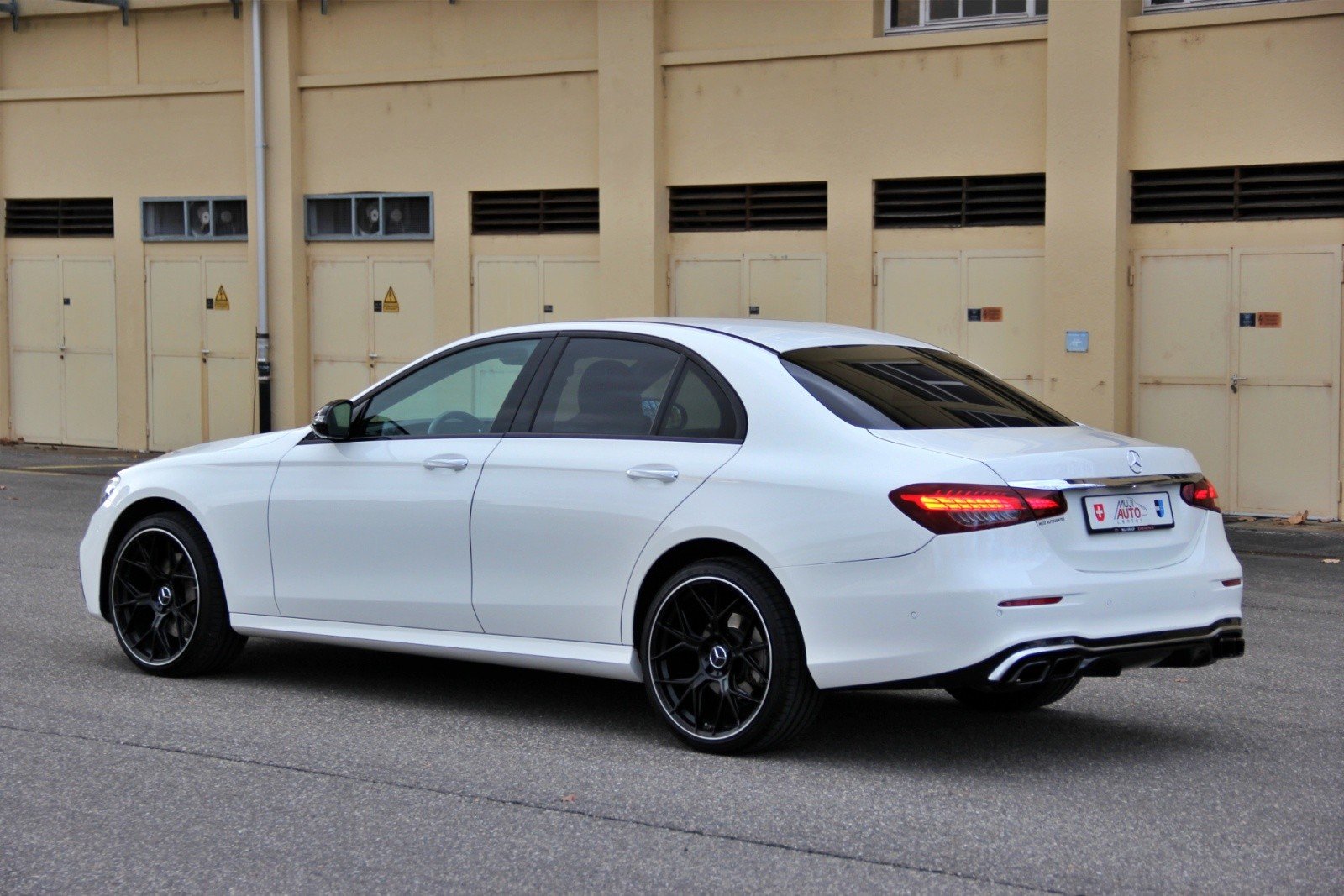 MERCEDES-BENZ E 220 d AMG Line 4Matic 9G-Tronic, Diesel, Occasioni / Usate, Automatico - 3