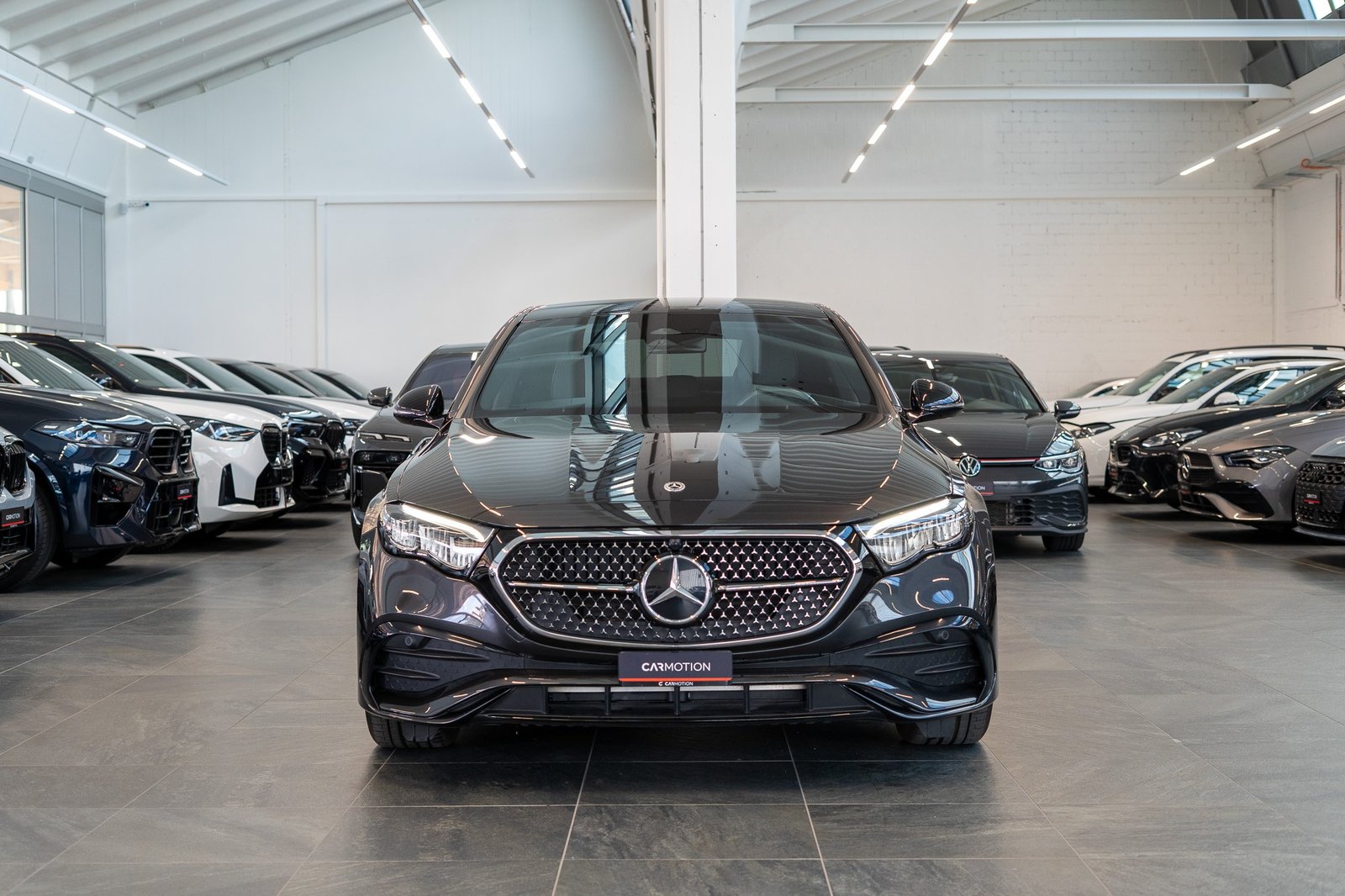 MERCEDES-BENZ E 220 d AMG Line / Navi / Rückfahrkamera / Si, Diesel, Occasion / Utilisé, Automatique - 2