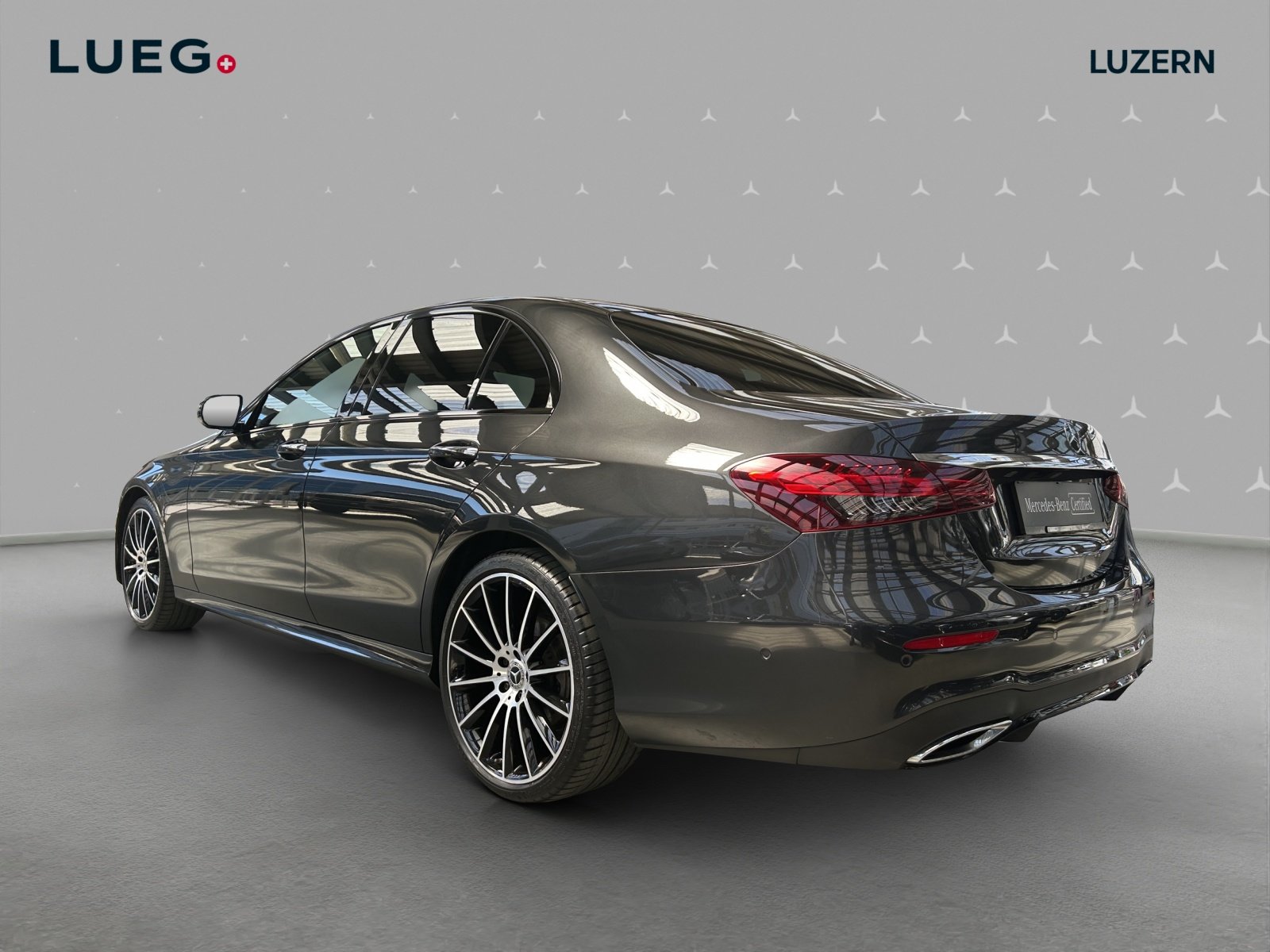 MERCEDES-BENZ E 220 d 4Matic AMG Line 9G-Tronic, Diesel, Occasion / Gebraucht, Automatik - 3