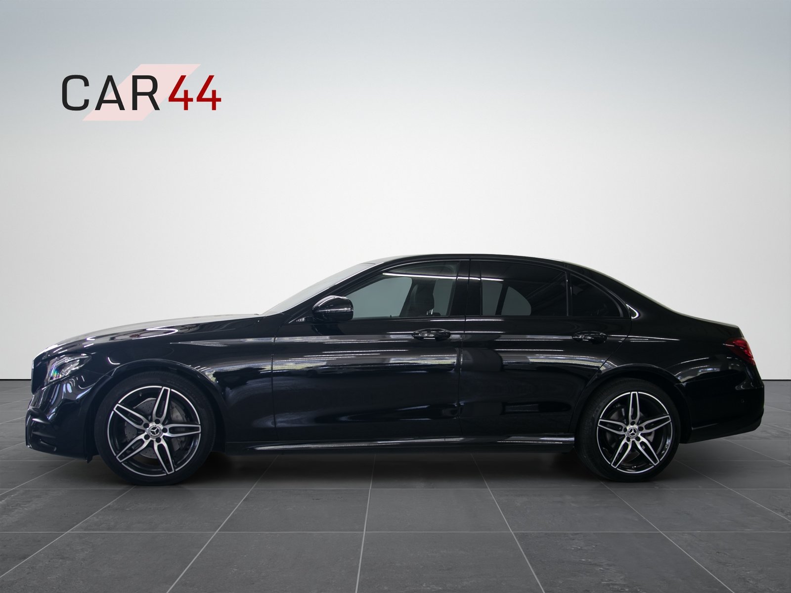 MERCEDES-BENZ E 220 d AMG Line 4Matic 9G-Tronic, Diesel, Second hand / Used, Automatic - 2