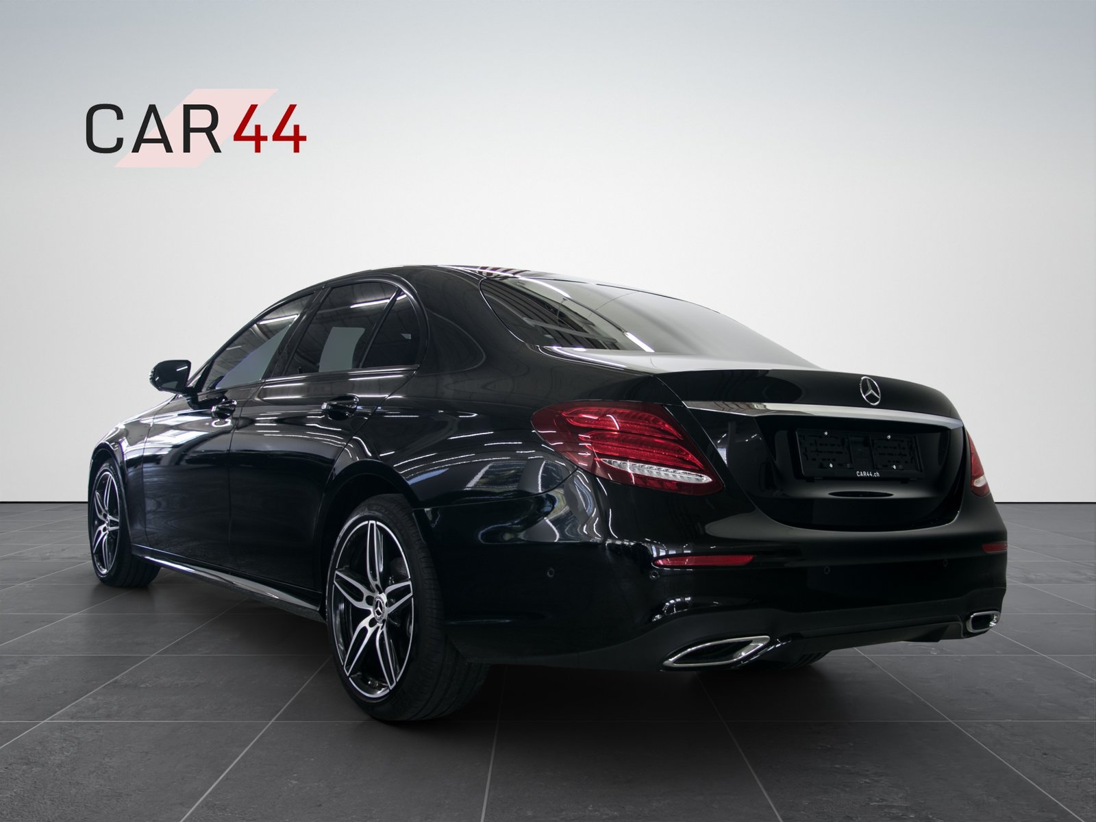 MERCEDES-BENZ E 220 d AMG Line 4Matic 9G-Tronic, Diesel, Second hand / Used, Automatic - 3