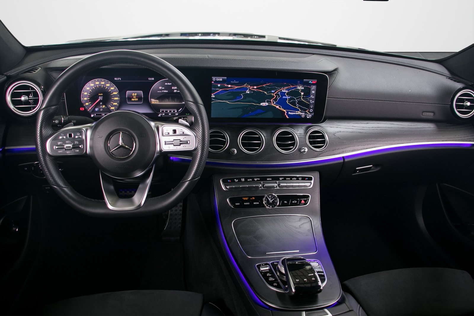 MERCEDES-BENZ E 220 d AMG Line 4Matic 9G-Tronic, Diesel, Second hand / Used, Automatic - 4