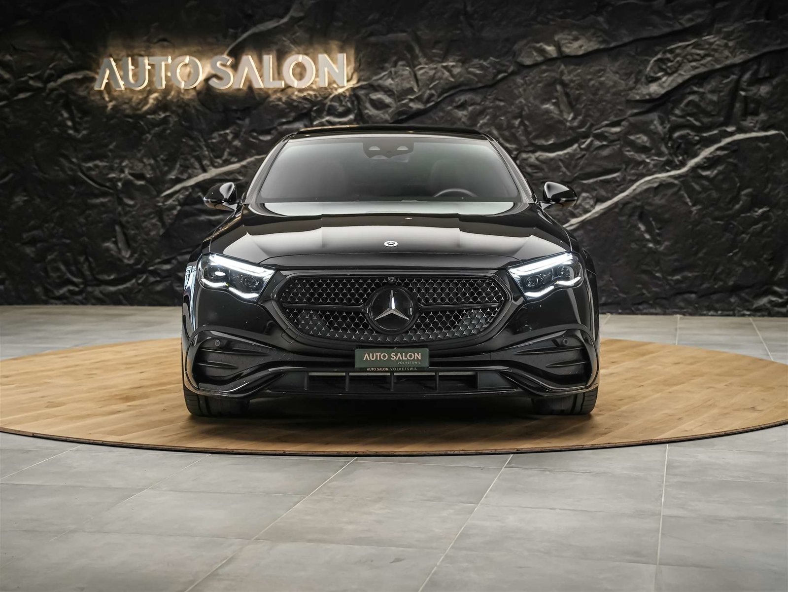 MERCEDES-BENZ E 220 d AMG Line 4matic **CH-Fahrzeug** *Super, Diesel, Occasion / Utilisé, Automatique - 7