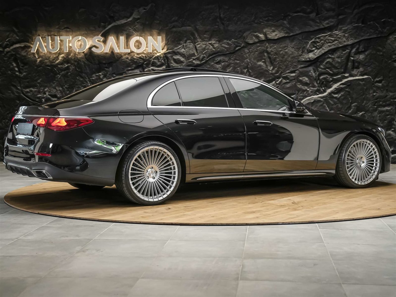 MERCEDES-BENZ E 220 d AMG Line *Werksgarantie*21 Zoll*Panora, Diesel, Occasioni / Usate, Automatico - 5
