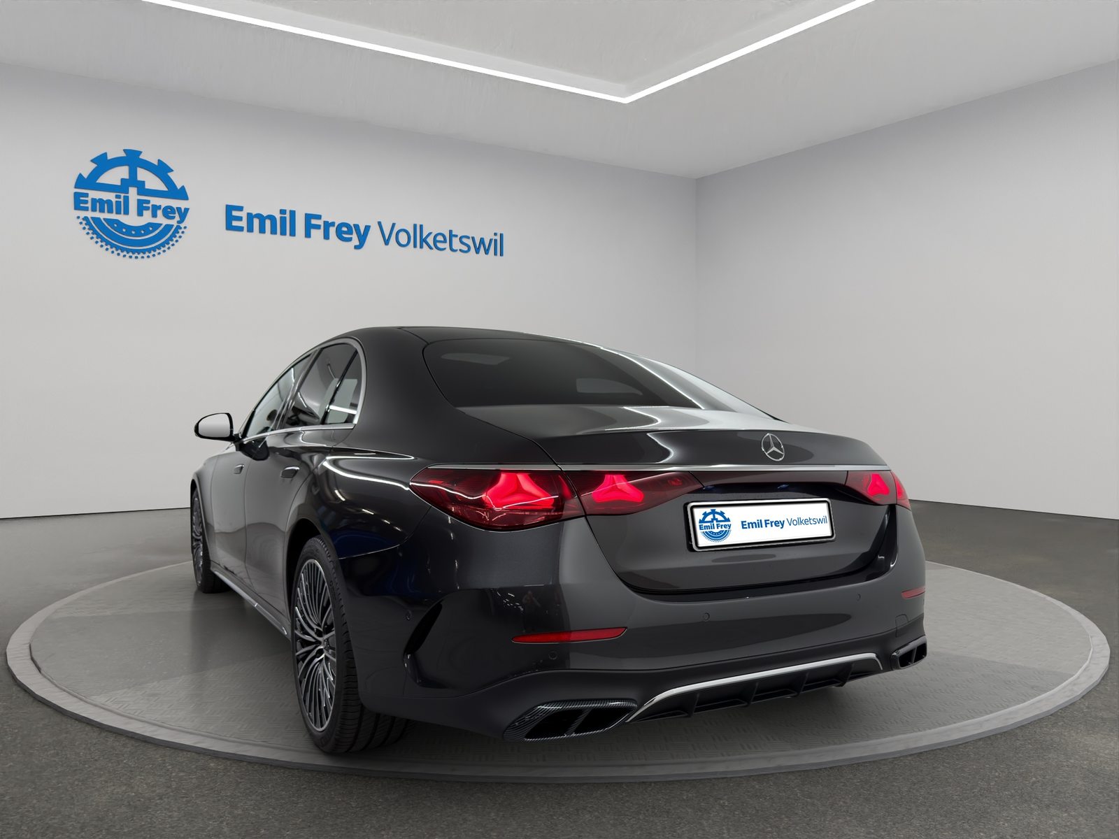 MERCEDES-BENZ E 220 d AMG Line 4matic, Mild-Hybrid Diesel/Electric, Second hand / Used, Automatic - 3