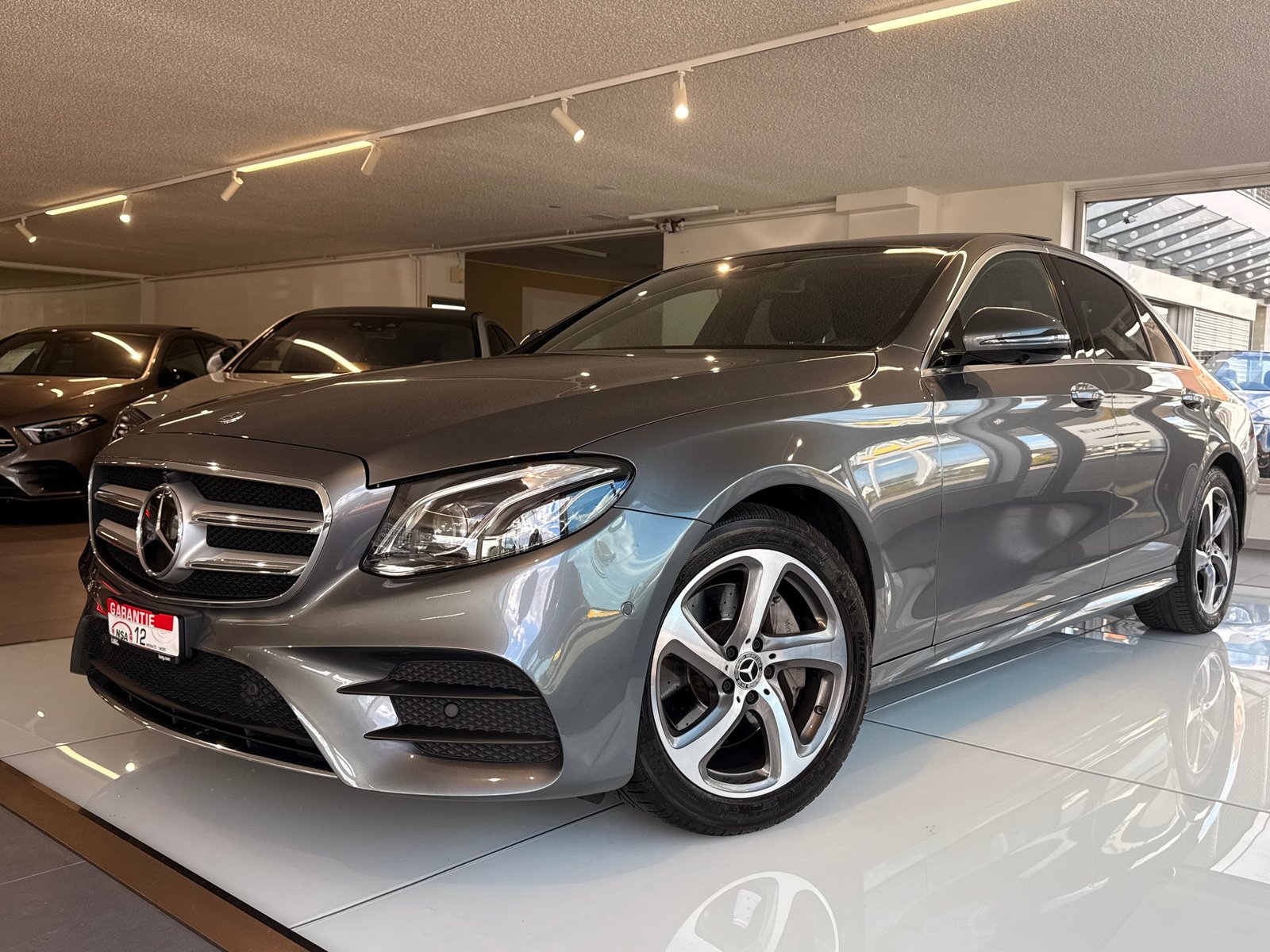 MERCEDES-BENZ E 220 d Avantgrde 4Matic 9G-Tronic, Diesel, Occasion / Gebraucht, Automatik - 2