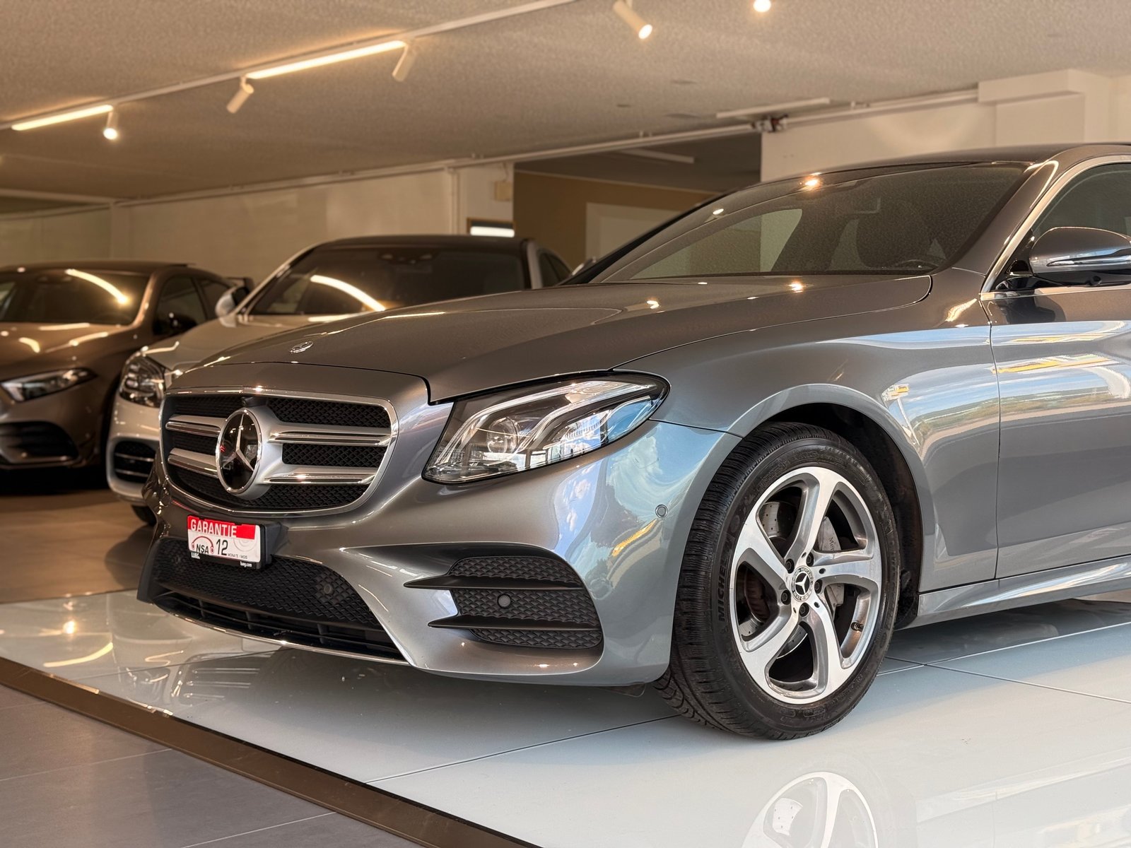 MERCEDES-BENZ E 220 d Avantgrde 4Matic 9G-Tronic, Diesel, Occasion / Gebraucht, Automatik - 7