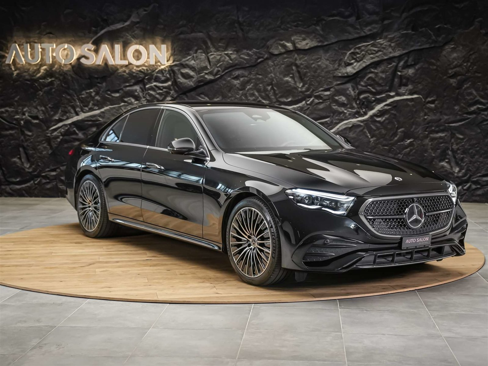 MERCEDES-BENZ E 220 d 4Matic AMG Line 9G-Tronic *Superscreen, Diesel, Occasion / Gebraucht, Automatik - 7