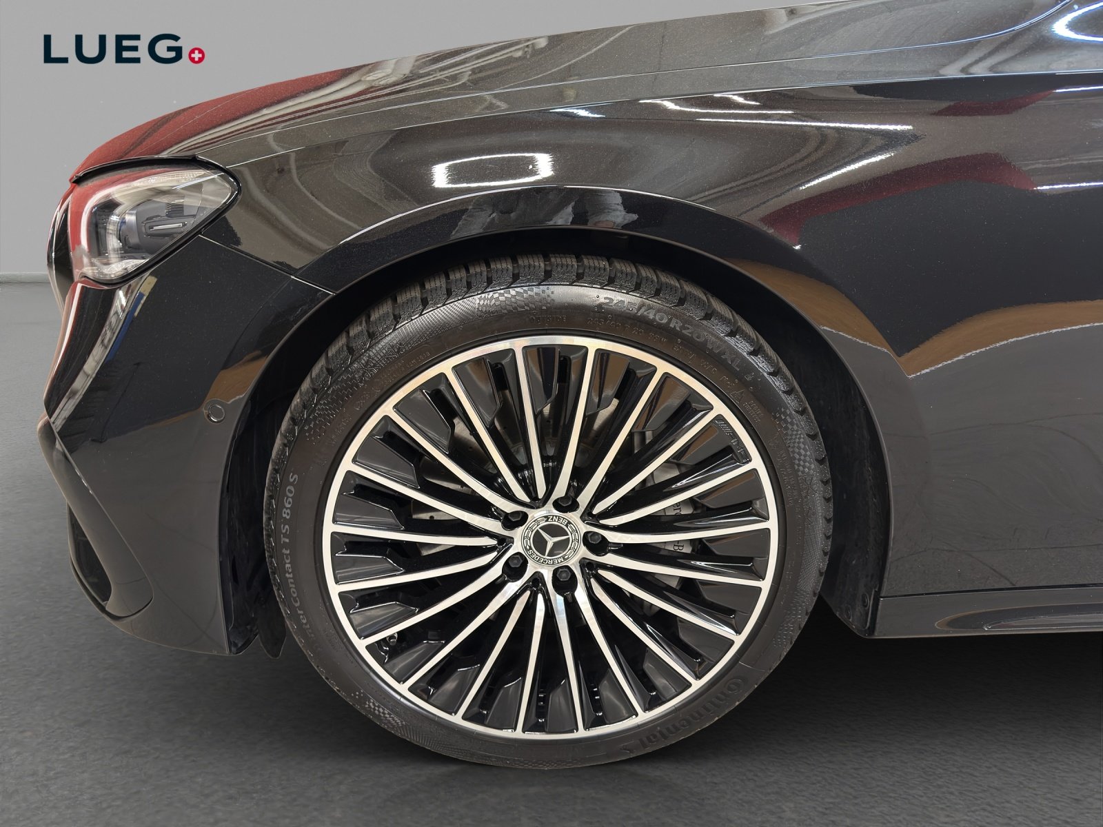 MERCEDES-BENZ E 220 d 4M - AMG / DISTRONIC / 360 Grad Kamera, Mild-Hybrid Diesel/Elektro, Occasion / Gebraucht, Automatik - 7