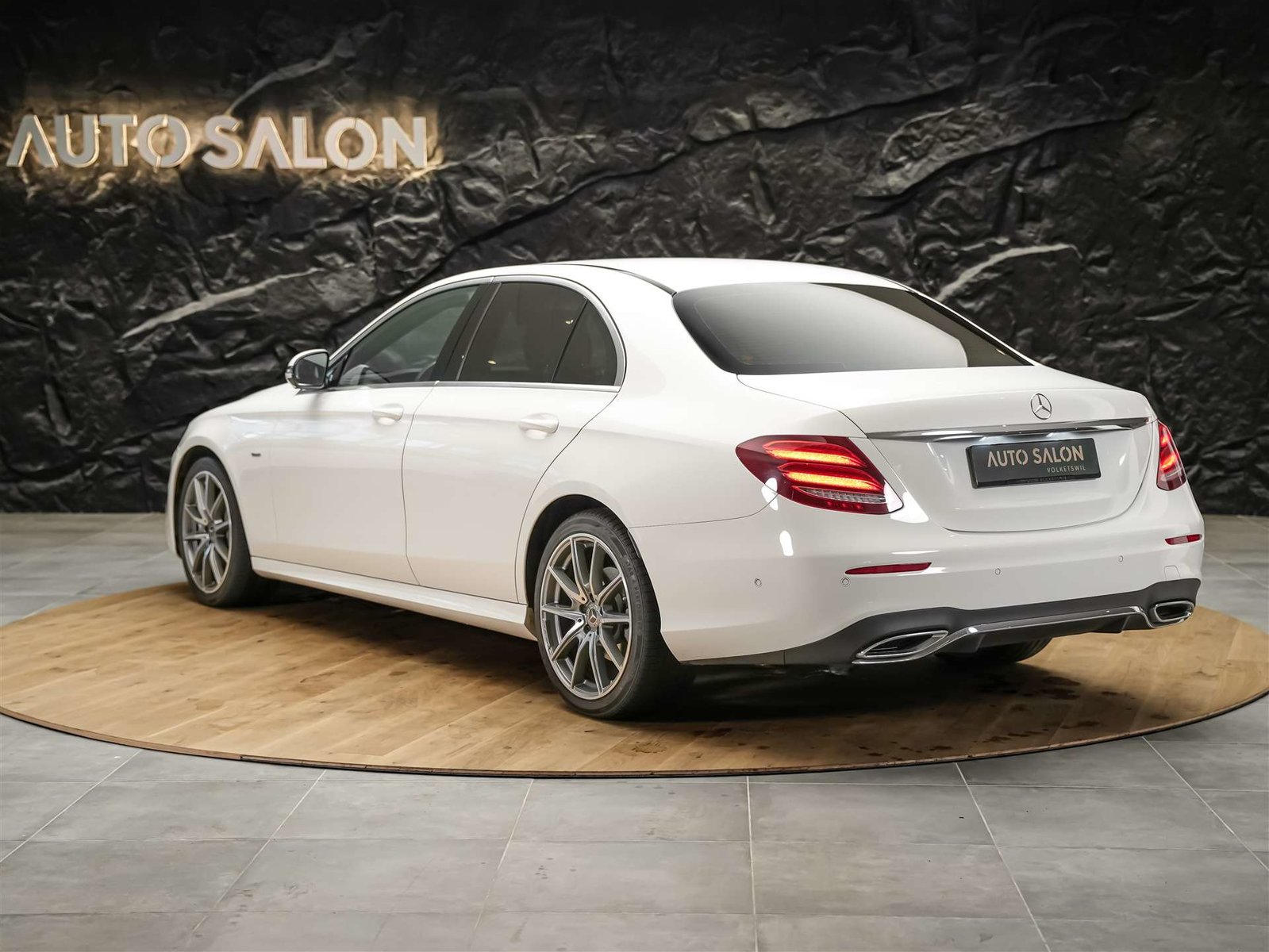 MERCEDES-BENZ E 220 d AMG Line 9G-Tronic *Facelift*Multibeam, Diesel, Occasion / Gebraucht, Automatik - 3