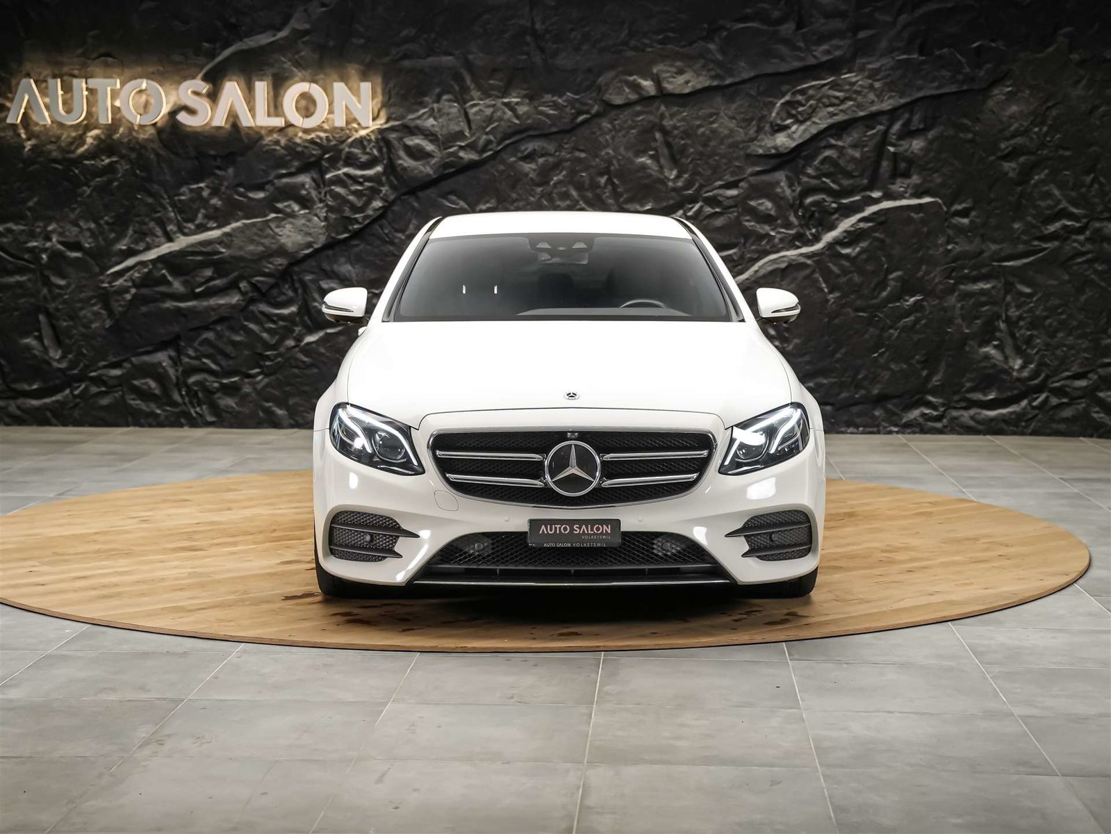 MERCEDES-BENZ E 220 d AMG Line 9G-Tronic *Facelift*Multibeam, Diesel, Occasion / Gebraucht, Automatik - 7