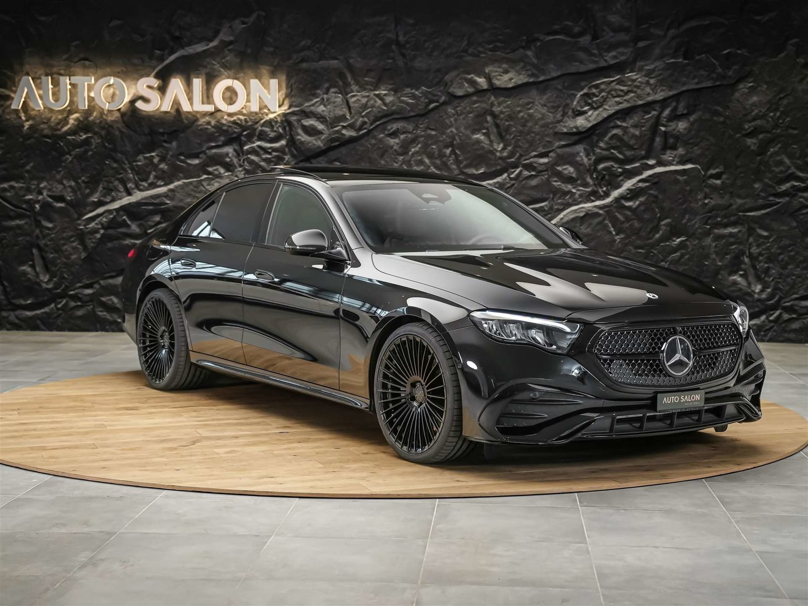 MERCEDES-BENZ E 220 d AMG Line *21 Felgen*Abstandsregler*Pan, Diesel, Occasion / Gebraucht, Automatik - 7