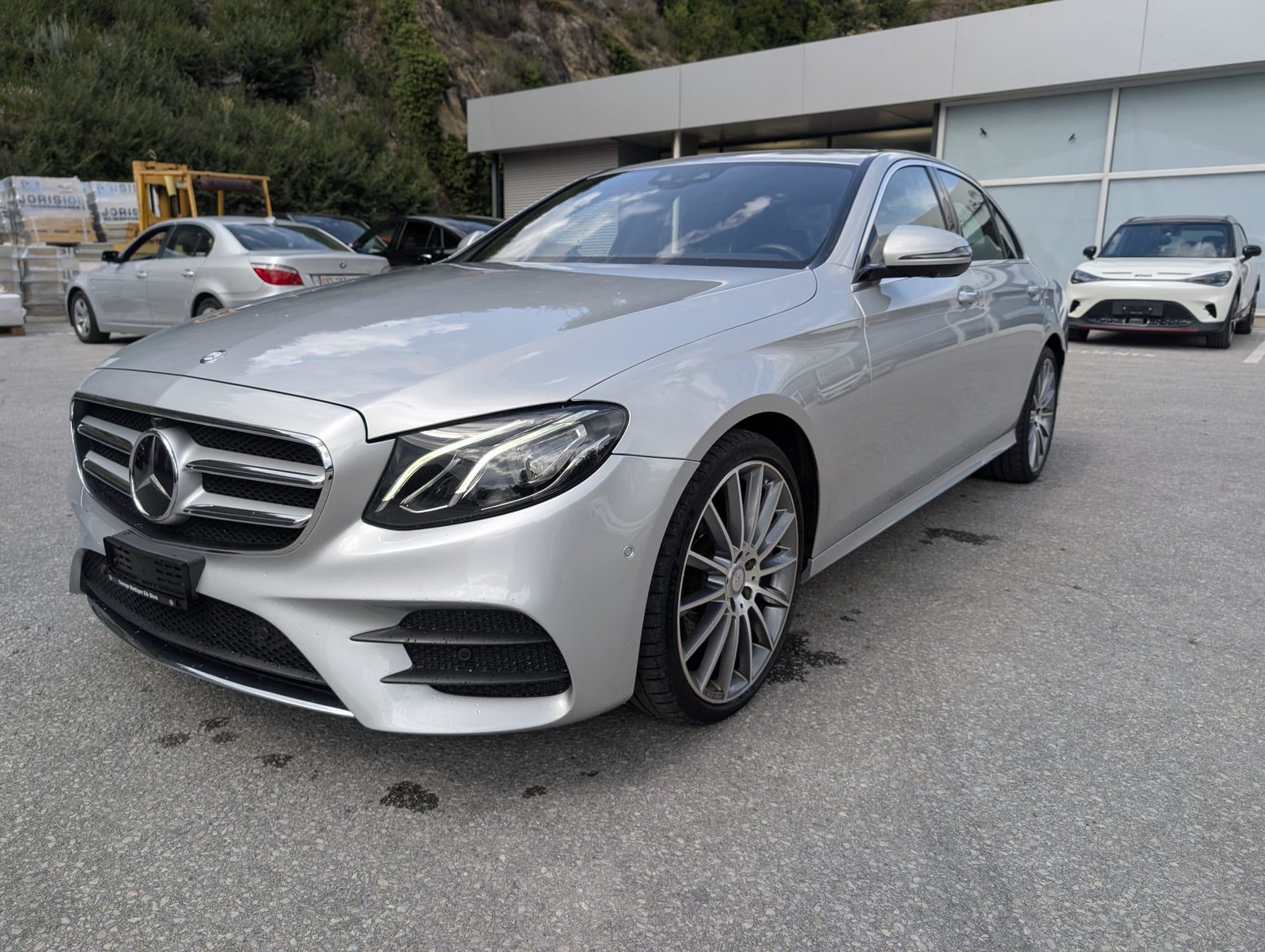 MERCEDES-BENZ E 220 d AMG Line 4matic