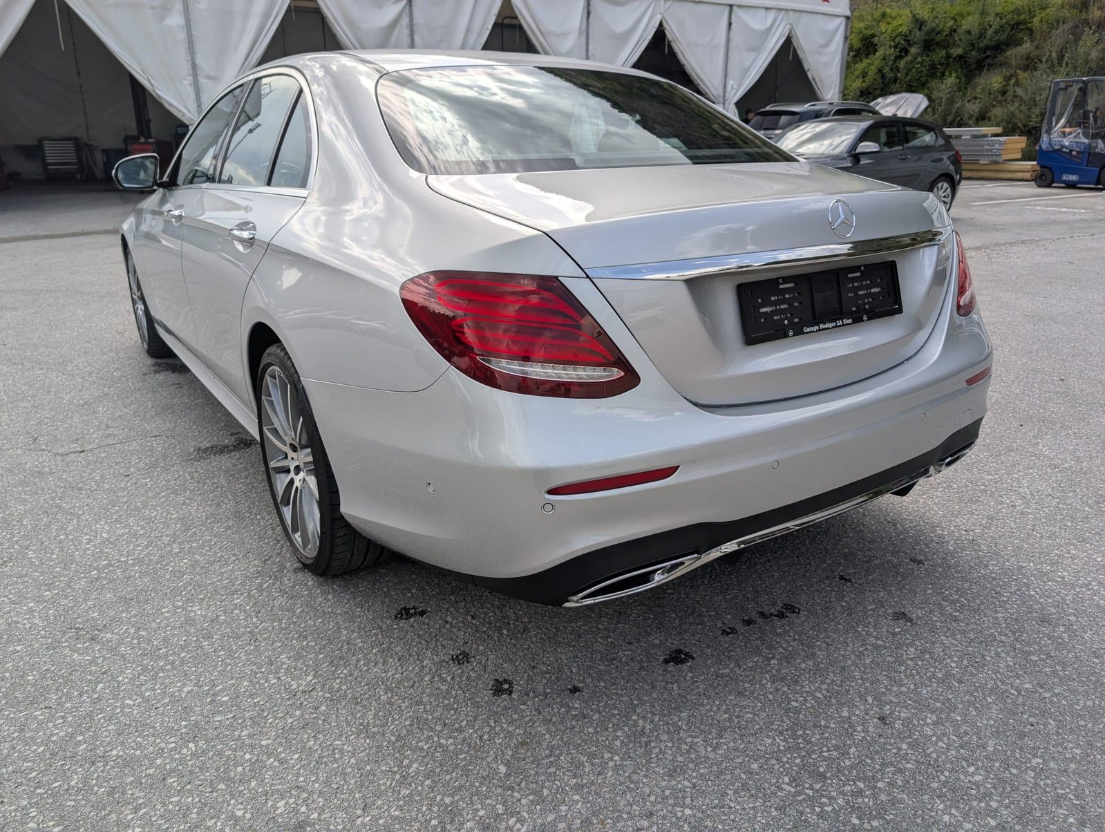 MERCEDES-BENZ E 220 d AMG Line 4matic, Diesel, Second hand / Used, Automatic - 3
