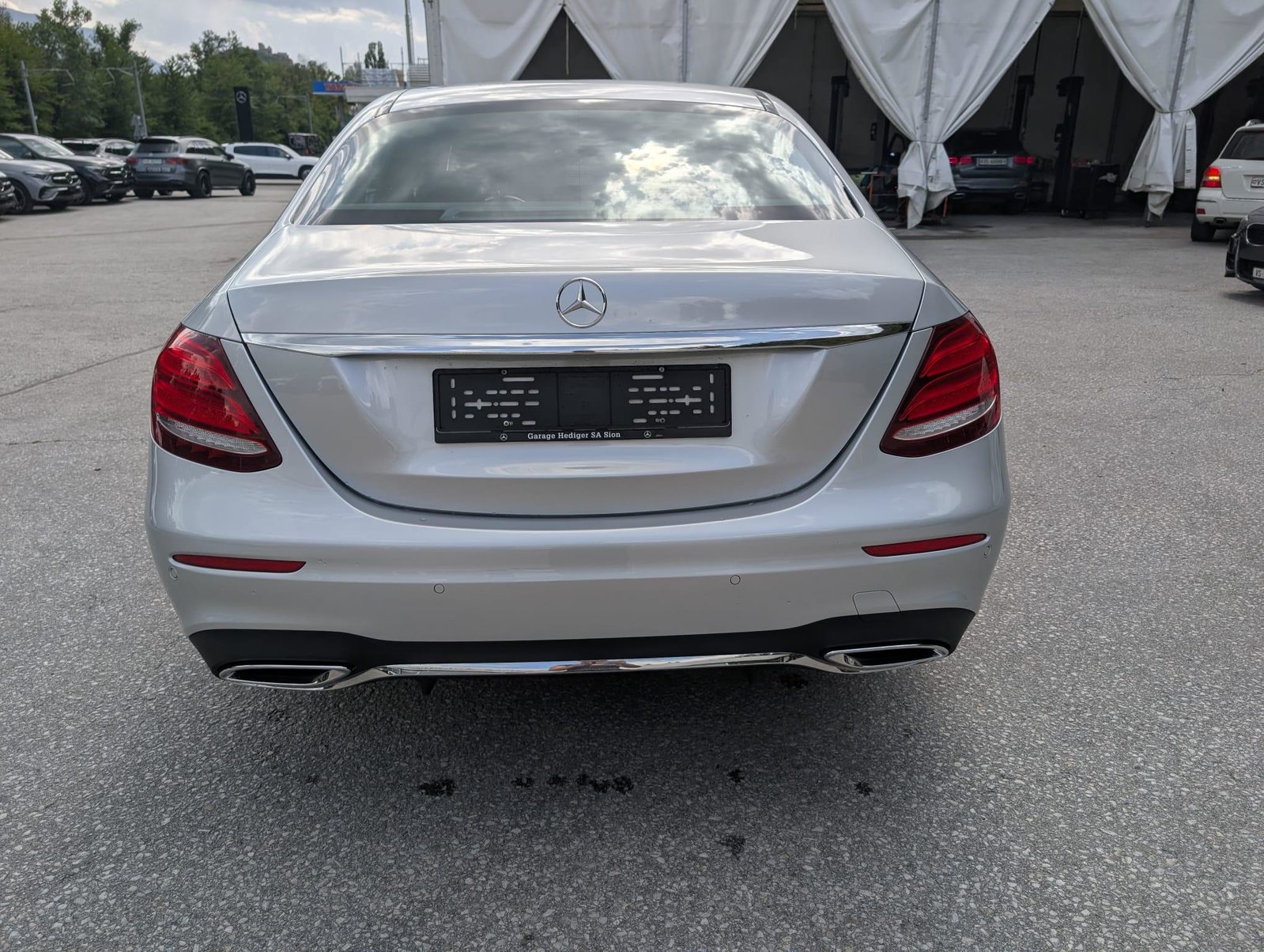 MERCEDES-BENZ E 220 d AMG Line 4matic, Diesel, Second hand / Used, Automatic - 4