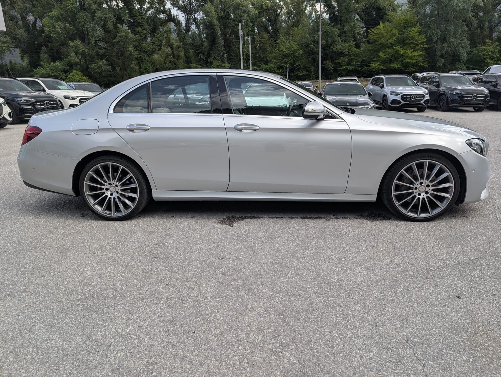 MERCEDES-BENZ E 220 d AMG Line 4matic, Diesel, Second hand / Used, Automatic - 6