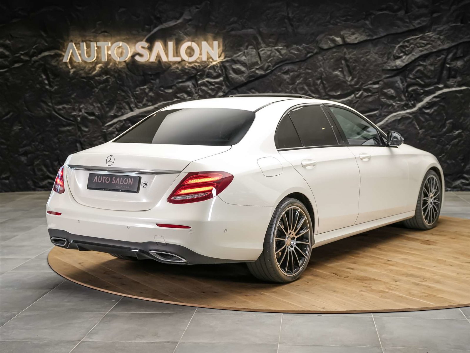 MERCEDES-BENZ E 220 d AMG Line 9G-Tronic *Panorama*Sitzheizu, Diesel, Occasion / Utilisé, Automatique - 6
