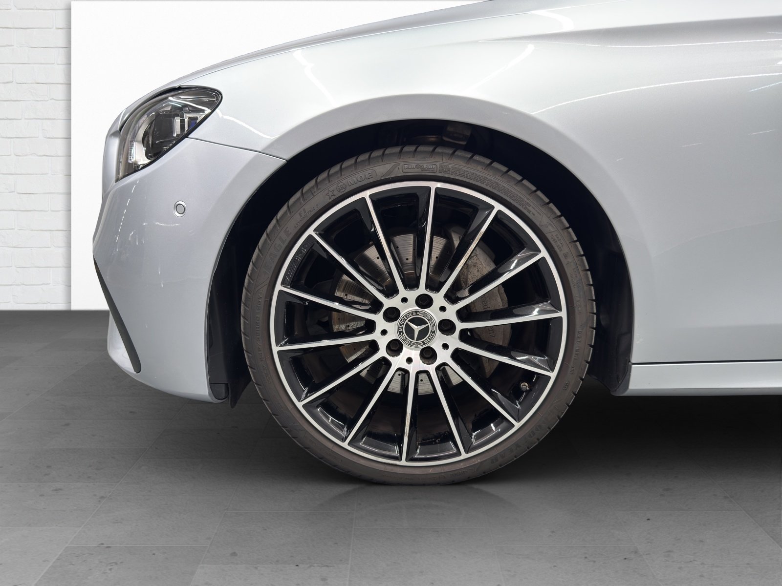 MERCEDES-BENZ E 220 d AMG Line 4Matic, Diesel, Second hand / Used, Automatic - 6