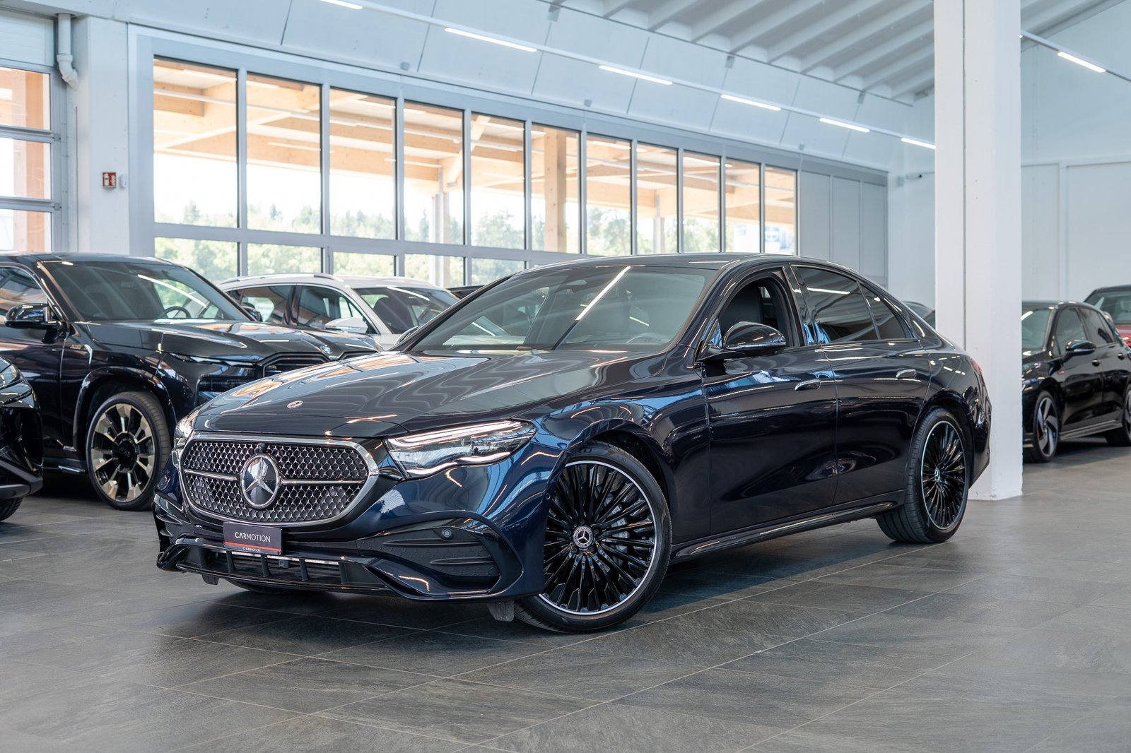 MERCEDES-BENZ E 220 d AMG Line / MBUX Superscreen / 360Kamer