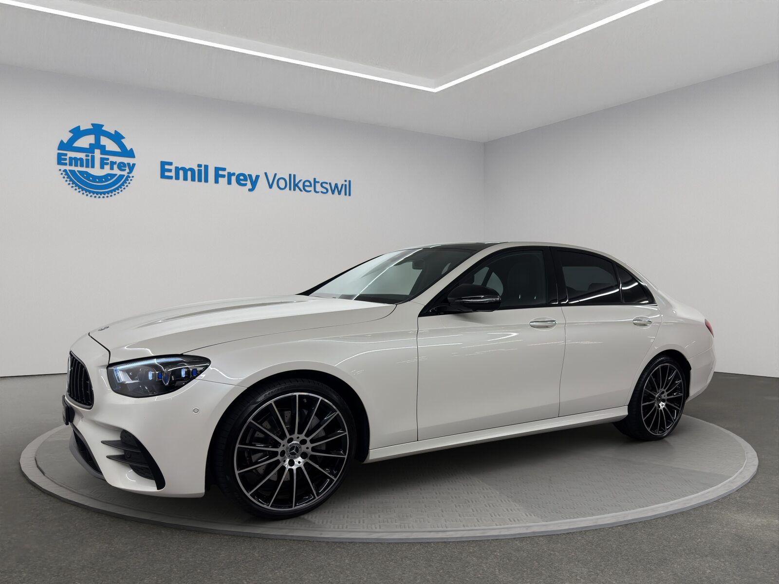 MERCEDES-BENZ E 220 d AMG Line 4matic