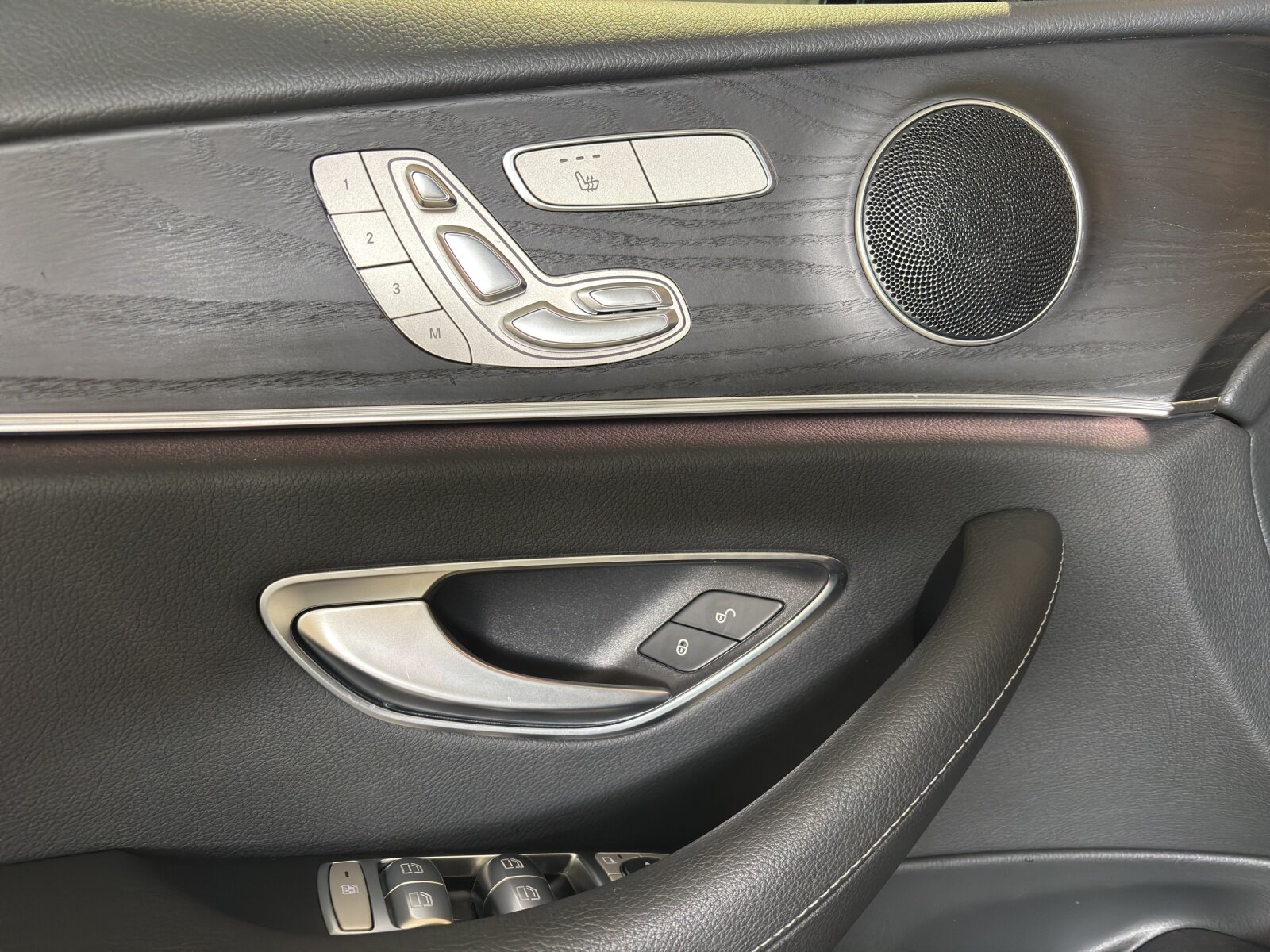 MERCEDES-BENZ E 220 d AMG Line 4M W213, Mild-Hybrid Diesel/Elektro, Occasion / Gebraucht, Automatik - 3