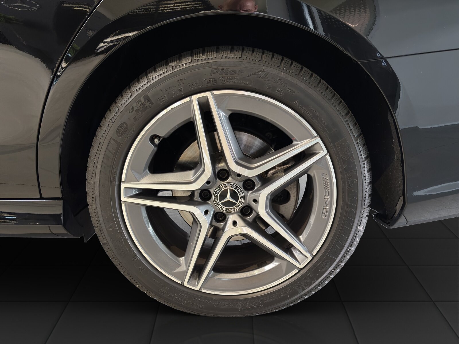 MERCEDES-BENZ E 220 d AMG Line 4M W213, Mild-Hybrid Diesel/Elektro, Occasion / Gebraucht, Automatik - 6
