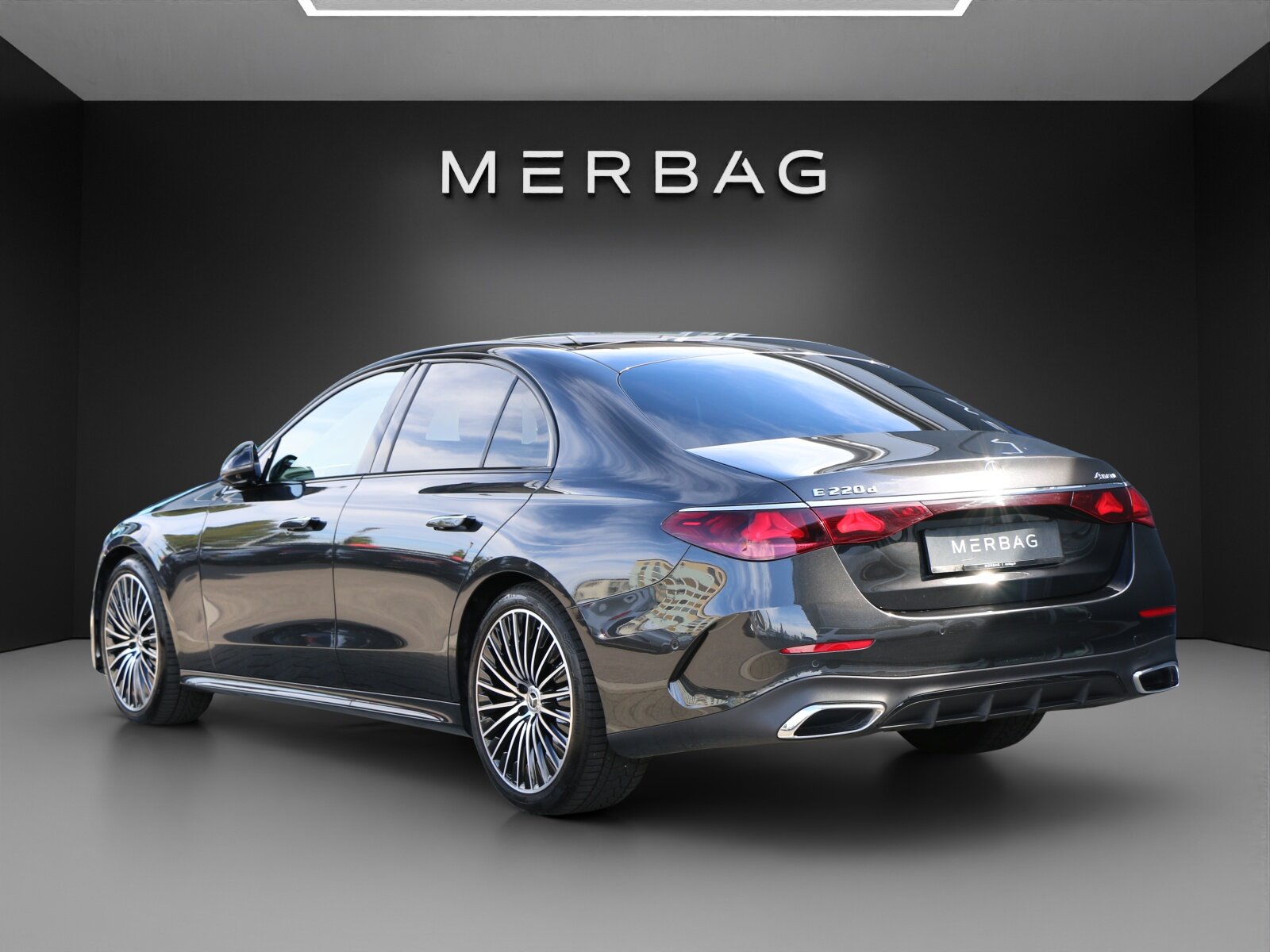 MERCEDES-BENZ E 220 d 4Matic AMG Line, Hybride Leggero Diesel/Elettrica, Occasioni / Usate, Automatico - 3