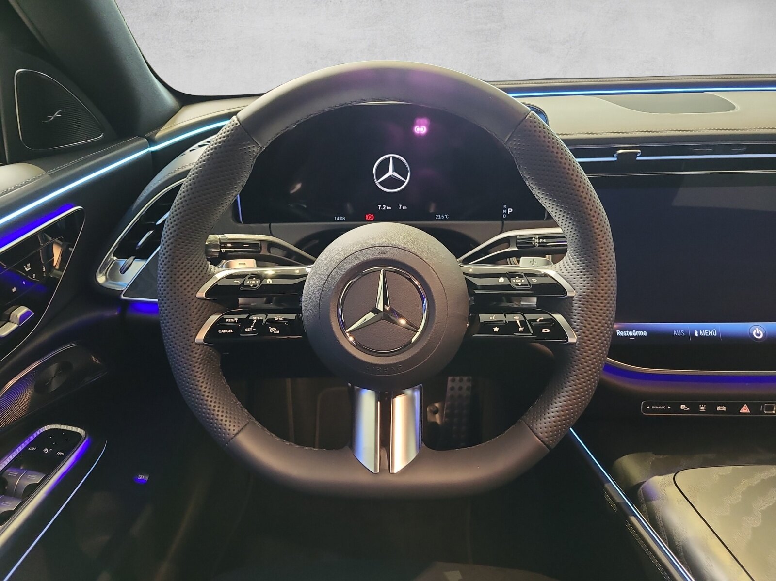 MERCEDES-BENZ E 220 d 4M AMG W214, Mild-Hybrid Diesel/Elektro, Vorführwagen, Automatik - 5
