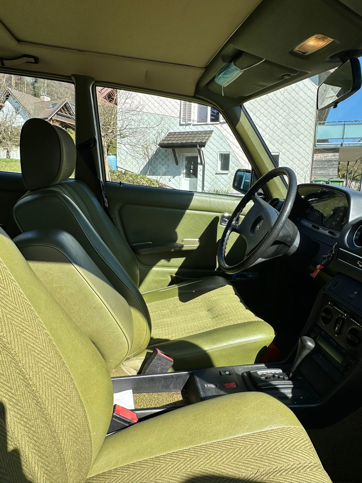 MERCEDES-BENZ W123 230 E, Petrol, Second hand / Used, Manual - 5