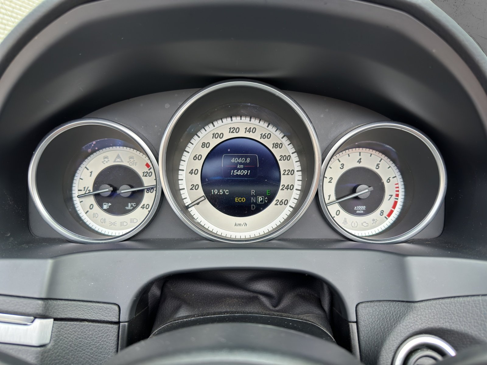 MERCEDES-BENZ E 250 7G-Tronic, Essence, Occasion / Utilisé, Automatique - 7