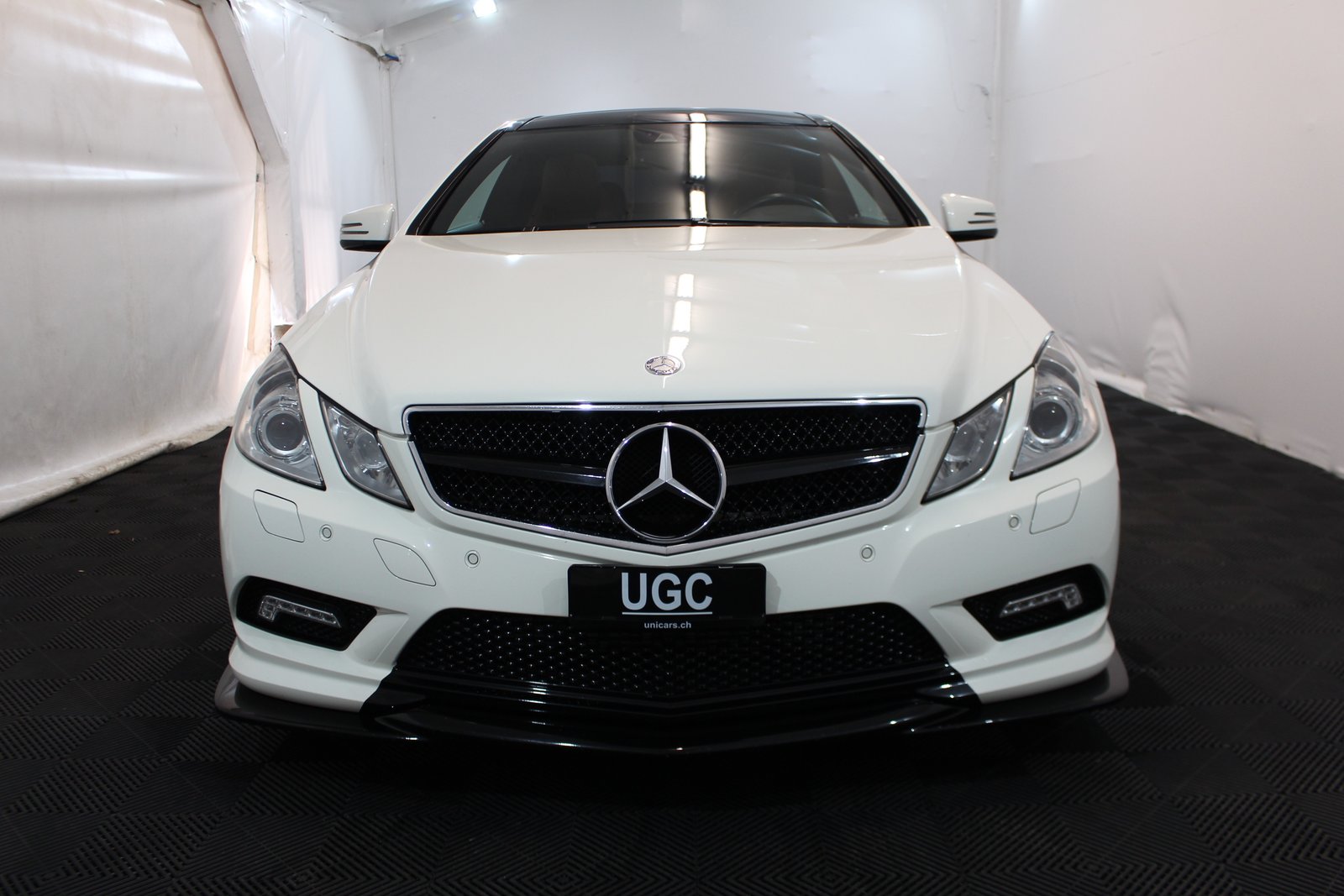 MERCEDES-BENZ E 250 CGI BlueEF Coupé, Benzin, Occasion / Gebraucht, Automatik - 2