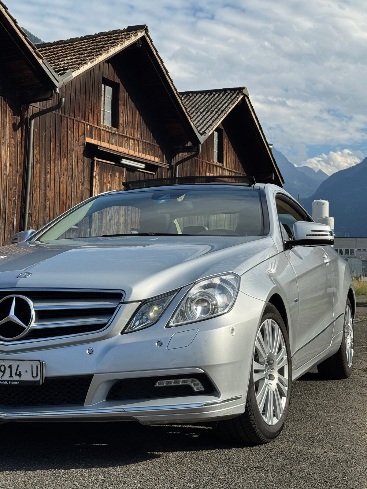 MERCEDES-BENZ E 250 CGI BlueEfficiency Automatic