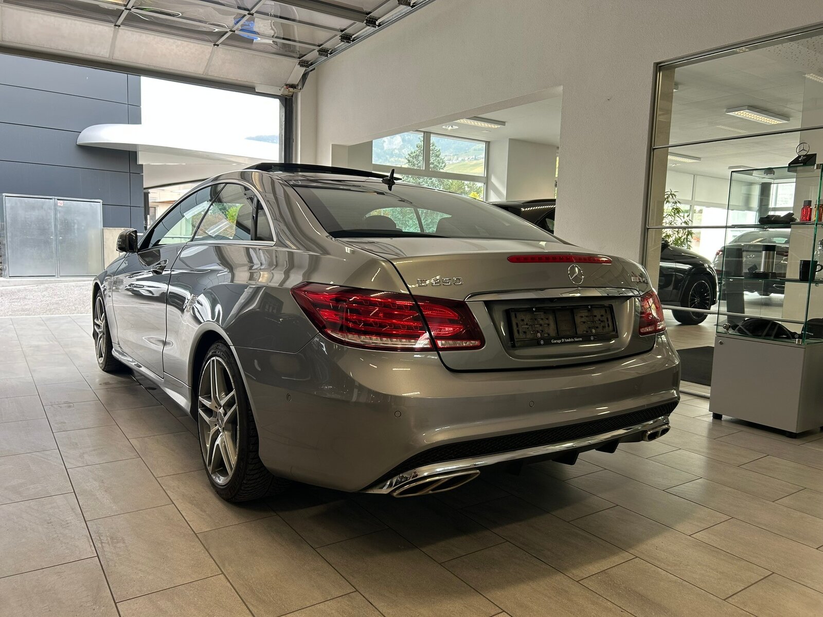 MERCEDES-BENZ E 250 Coupé 7G-Tronic, Petrol, Second hand / Used, Automatic - 5