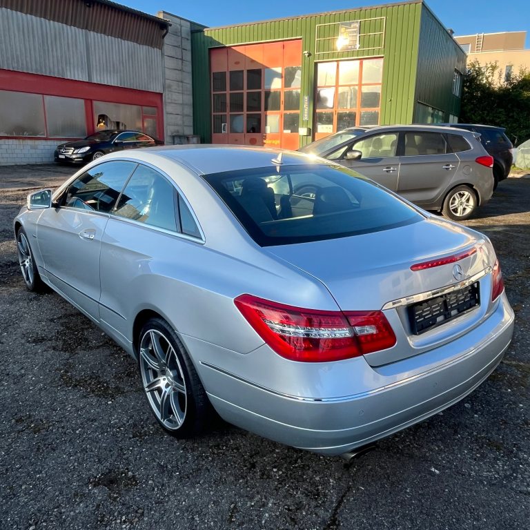 MERCEDES-BENZ E 250 CGI BlueEfficiency Automatic, Essence, Occasion / Utilisé, Automatique - 2