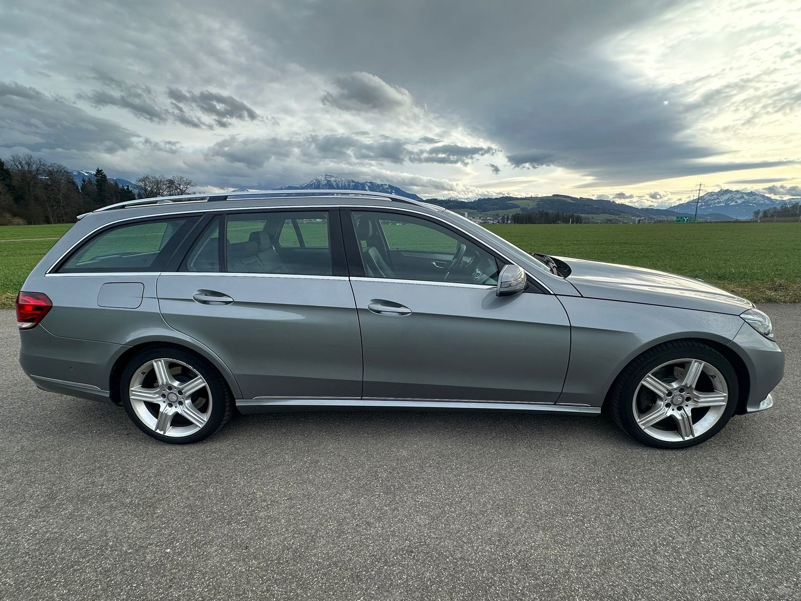 MERCEDES-BENZ E 250 CDI Elégance 4Matic 7G-Tronic, Diesel, Occasion / Gebraucht, Automatik - 5