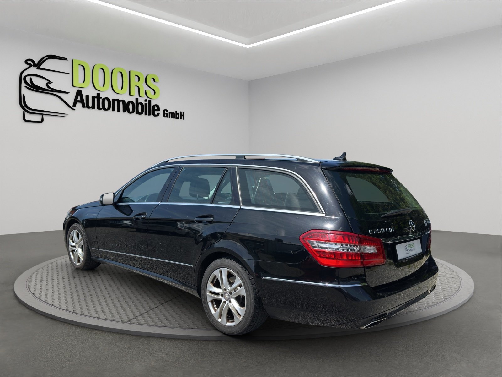 MERCEDES-BENZ E 250 CDI BlueEff. Avantgarde 4Matic 7G-Tronic, Diesel, Second hand / Used, Automatic - 4