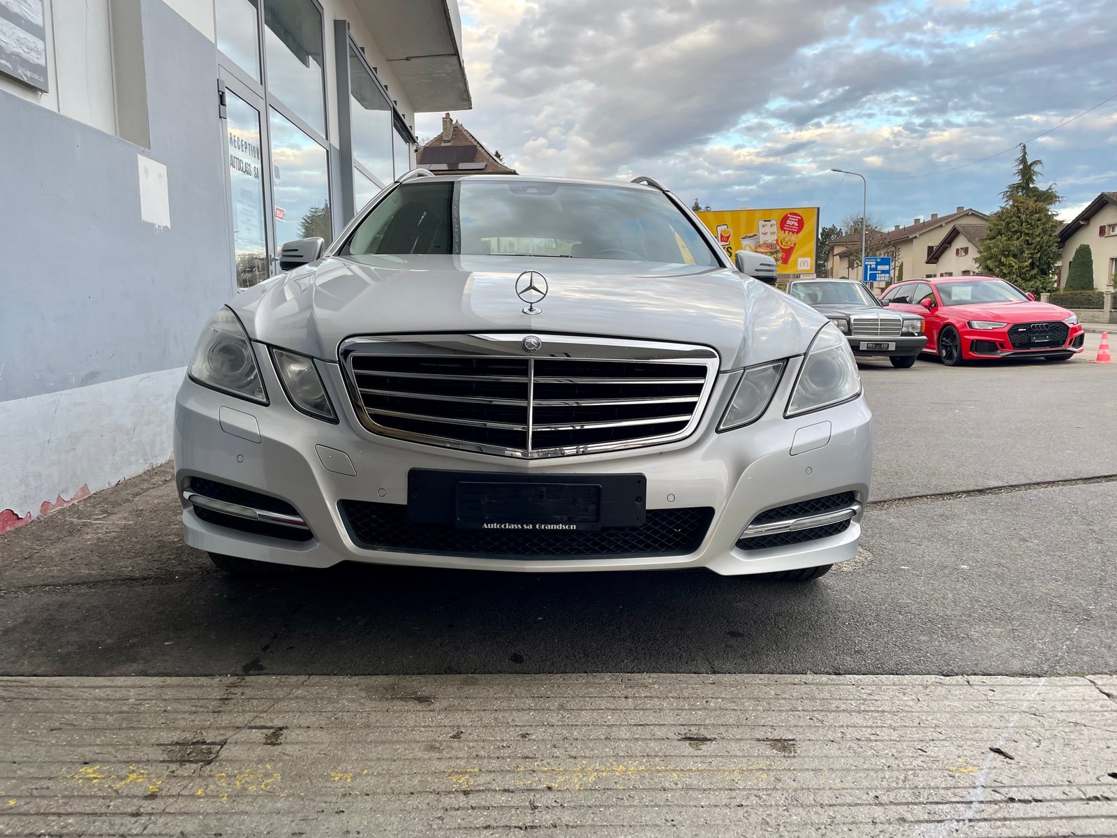 MERCEDES-BENZ E 250 CGI BlueEfficiency Avantgarde Automatic, Essence, Occasion / Utilisé, Automatique - 5