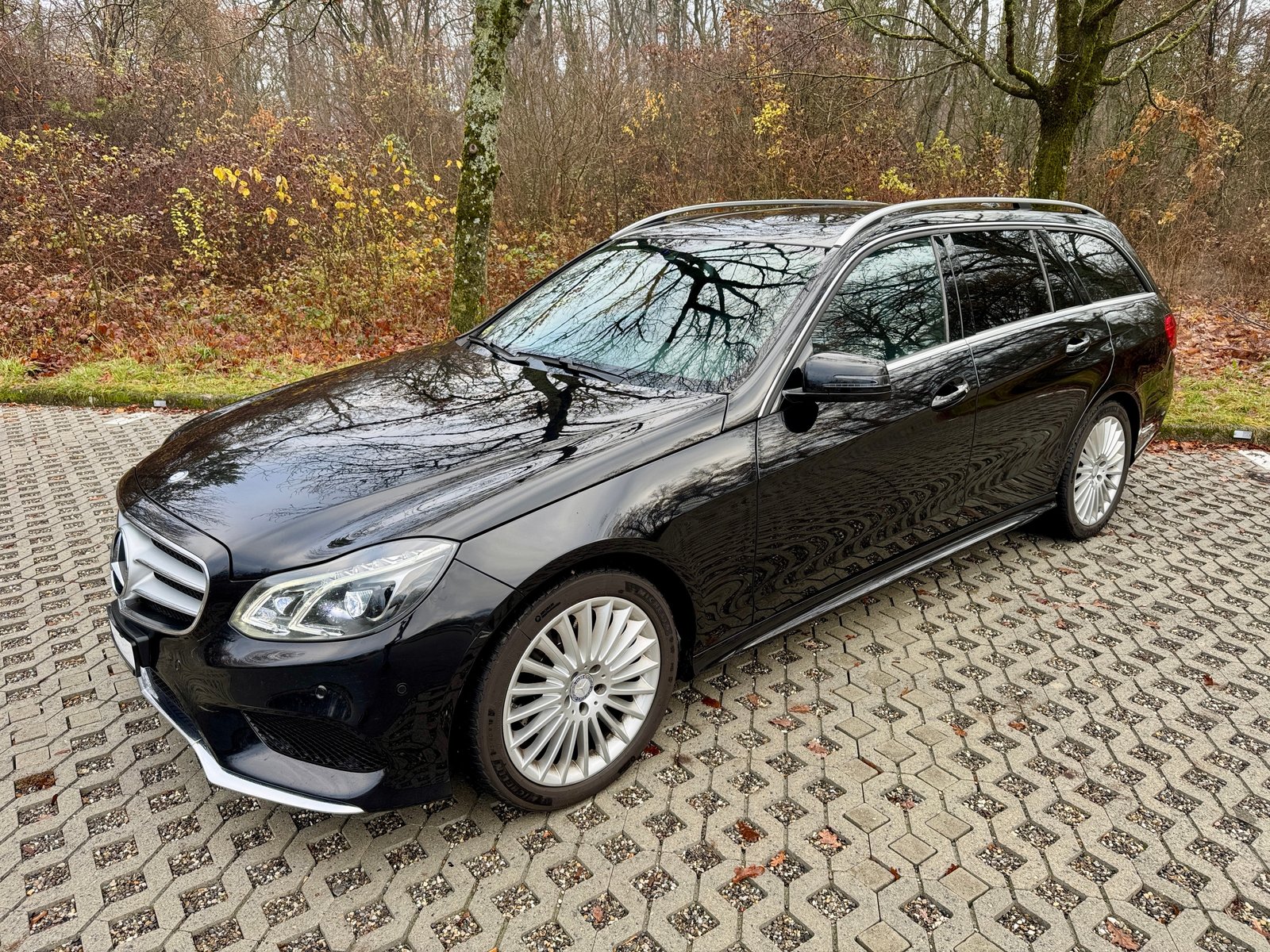MERCEDES-BENZ E 250 BlueTEC Avantgarde 4Matic 7G-Tronic